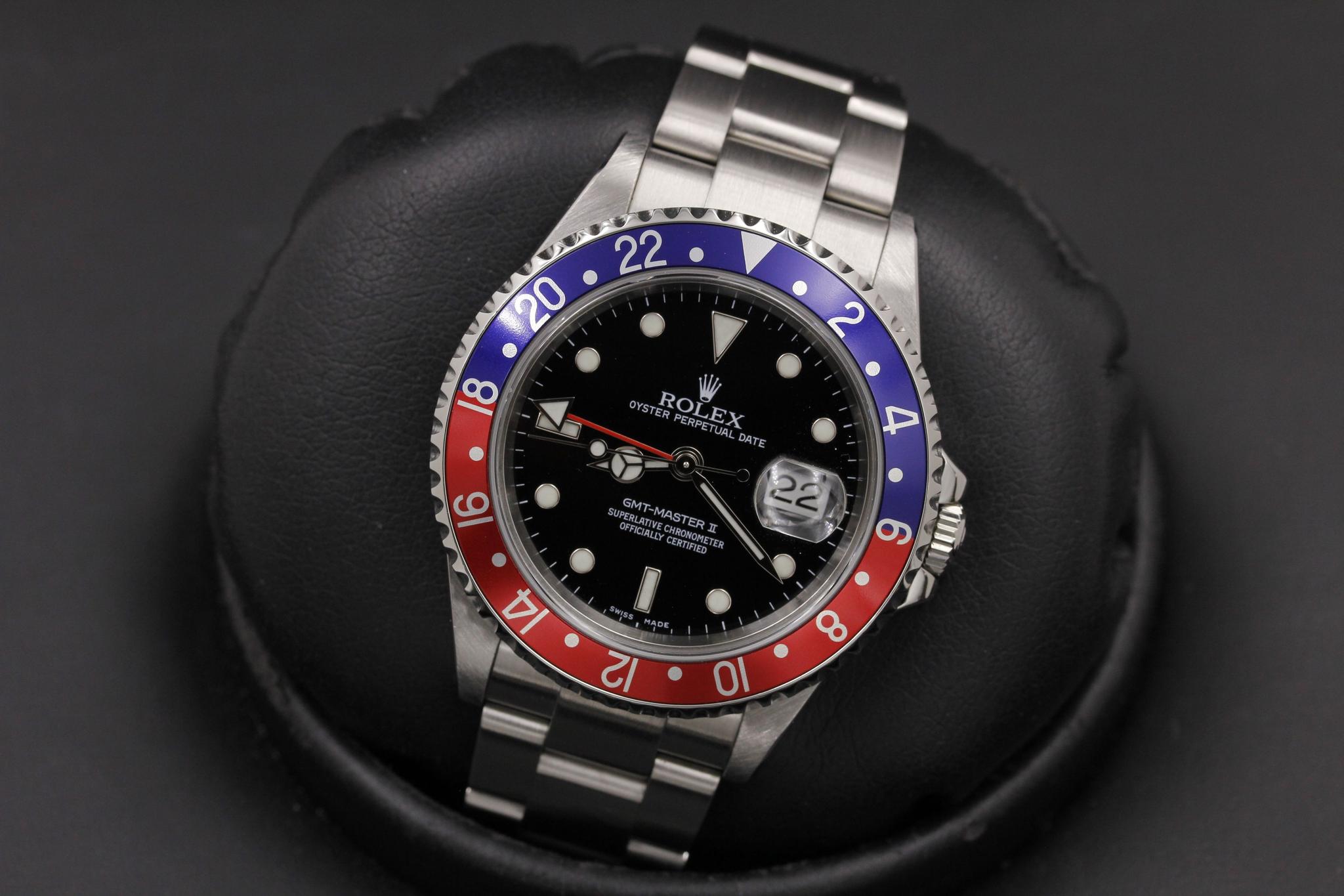 Watch Image 11