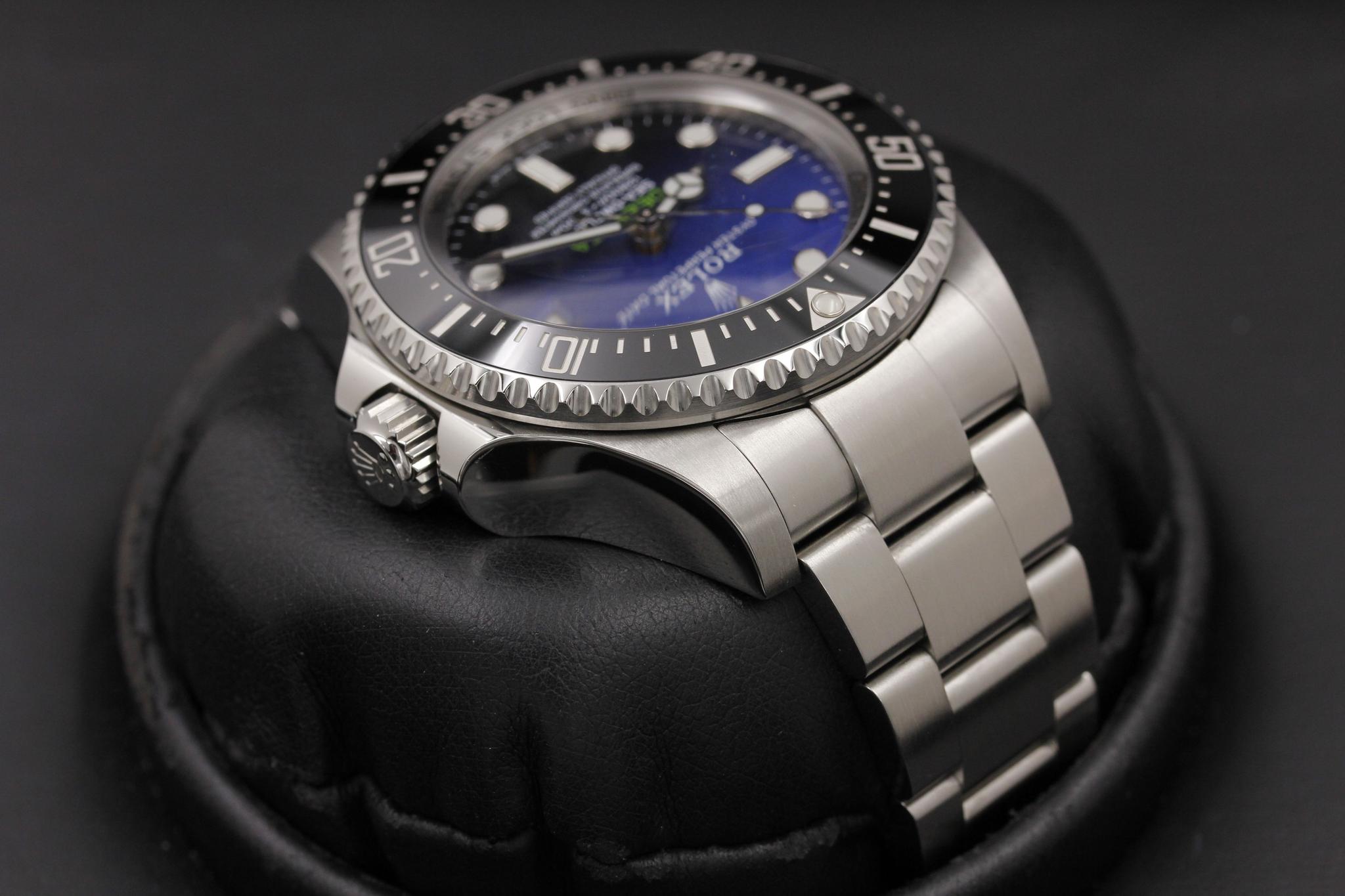 Watch Image 4