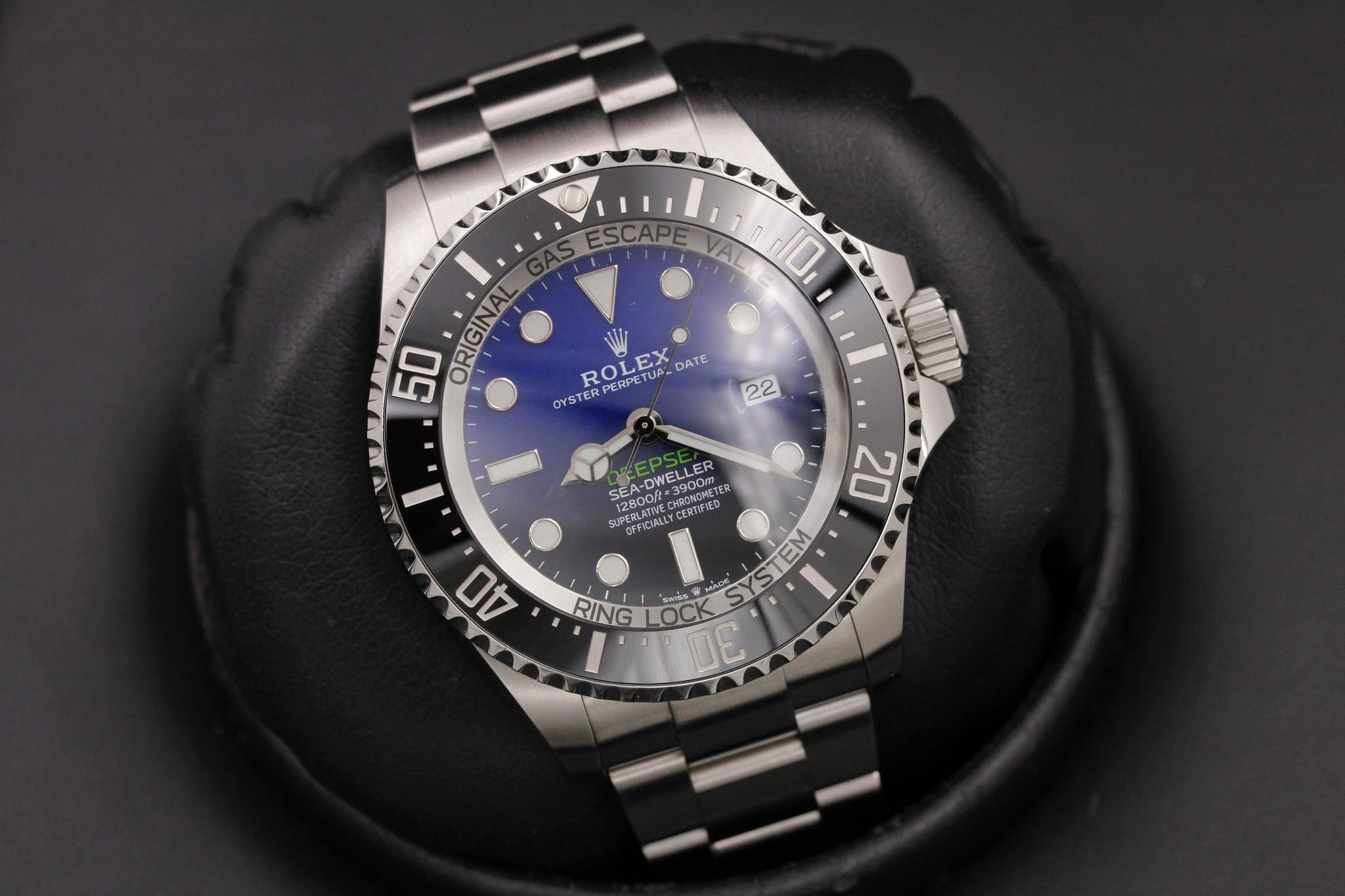 Watch Image 10