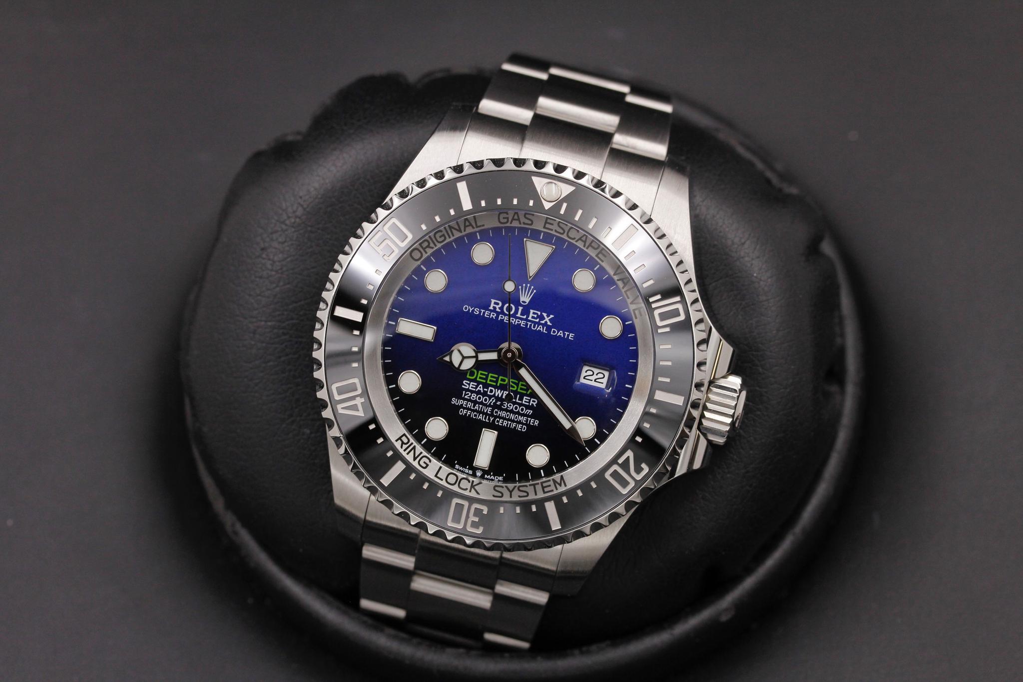 Watch Image 11