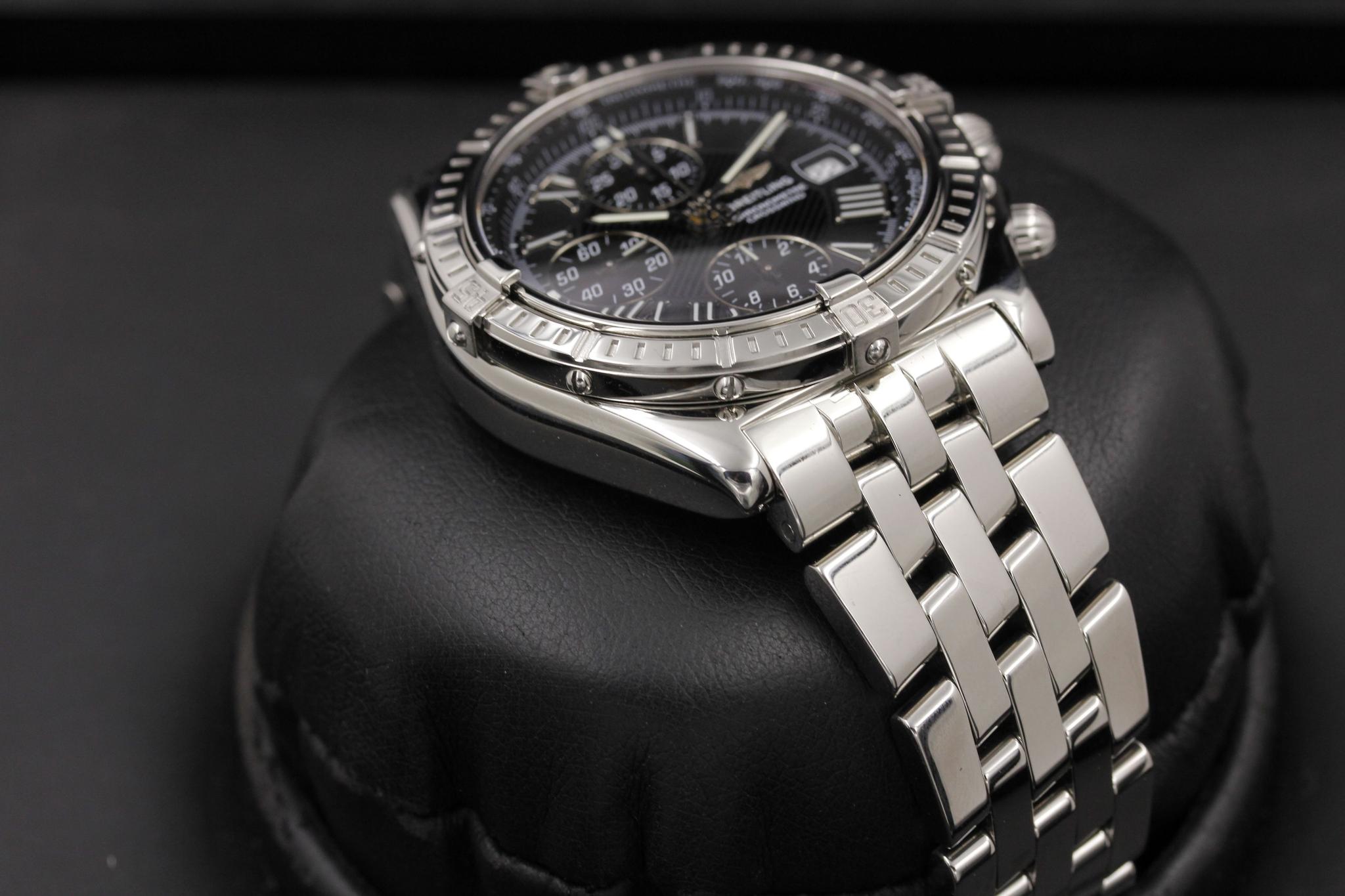 Watch Image 6