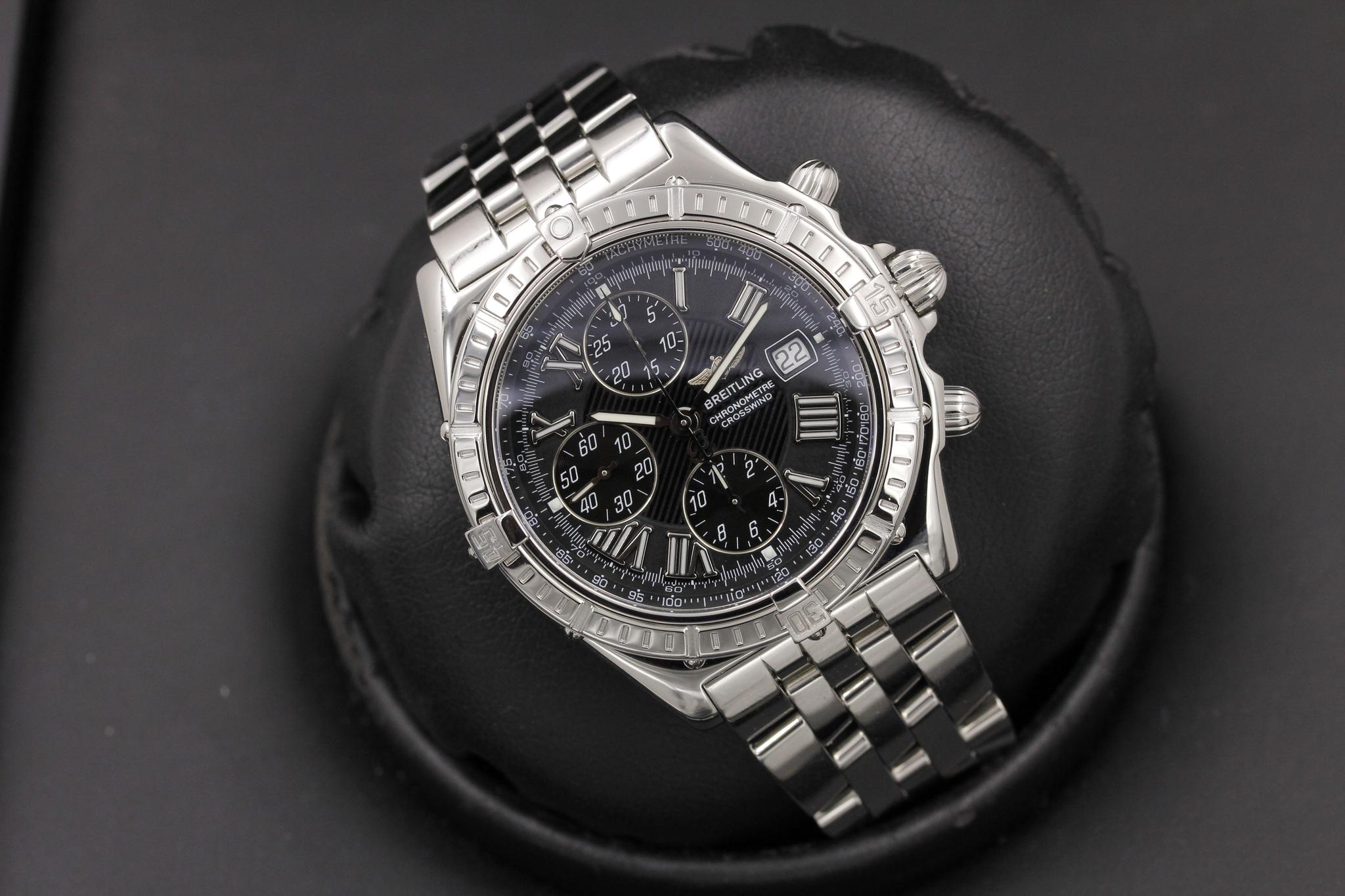 Watch Image 9