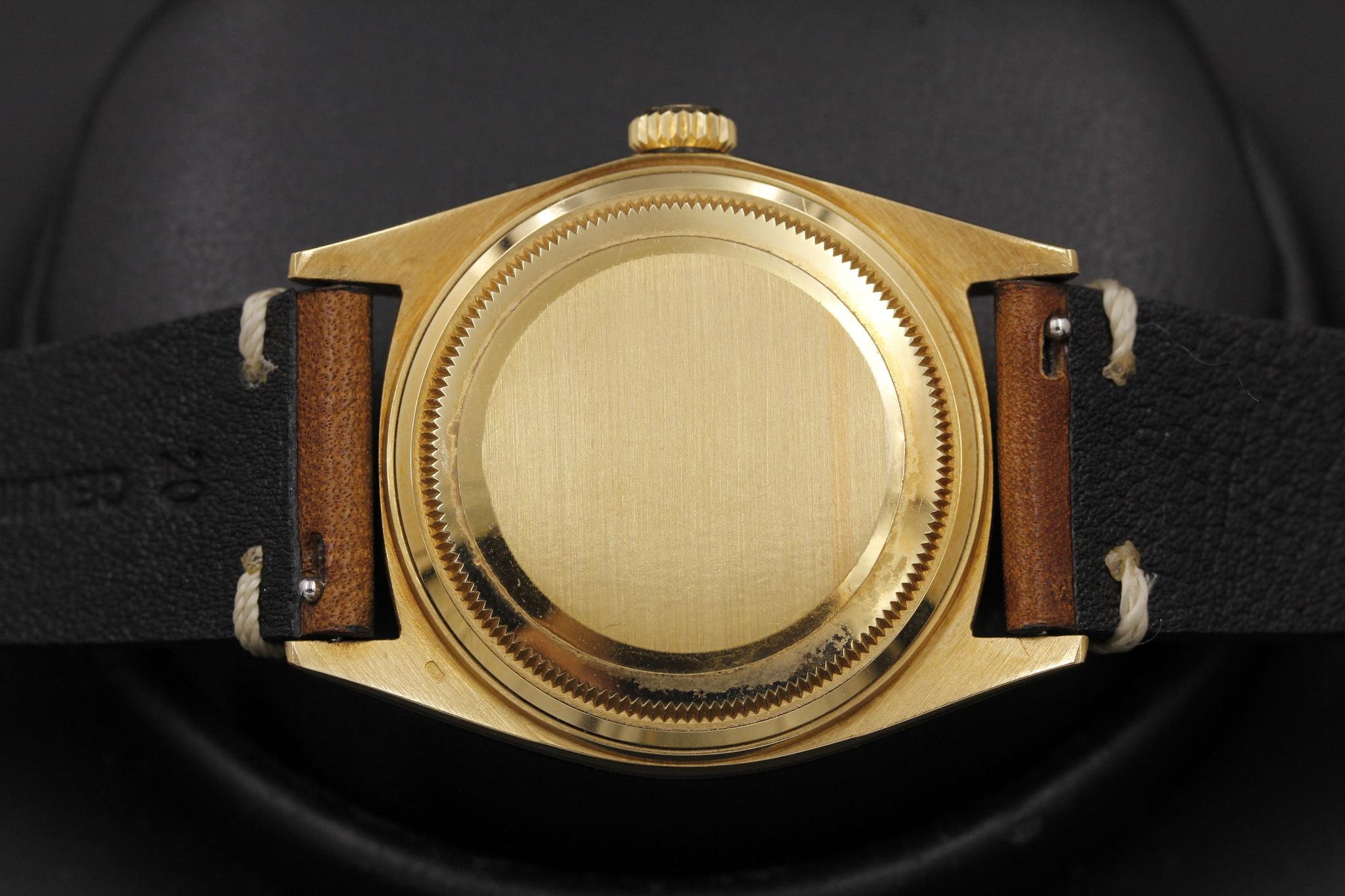 Watch Image 7