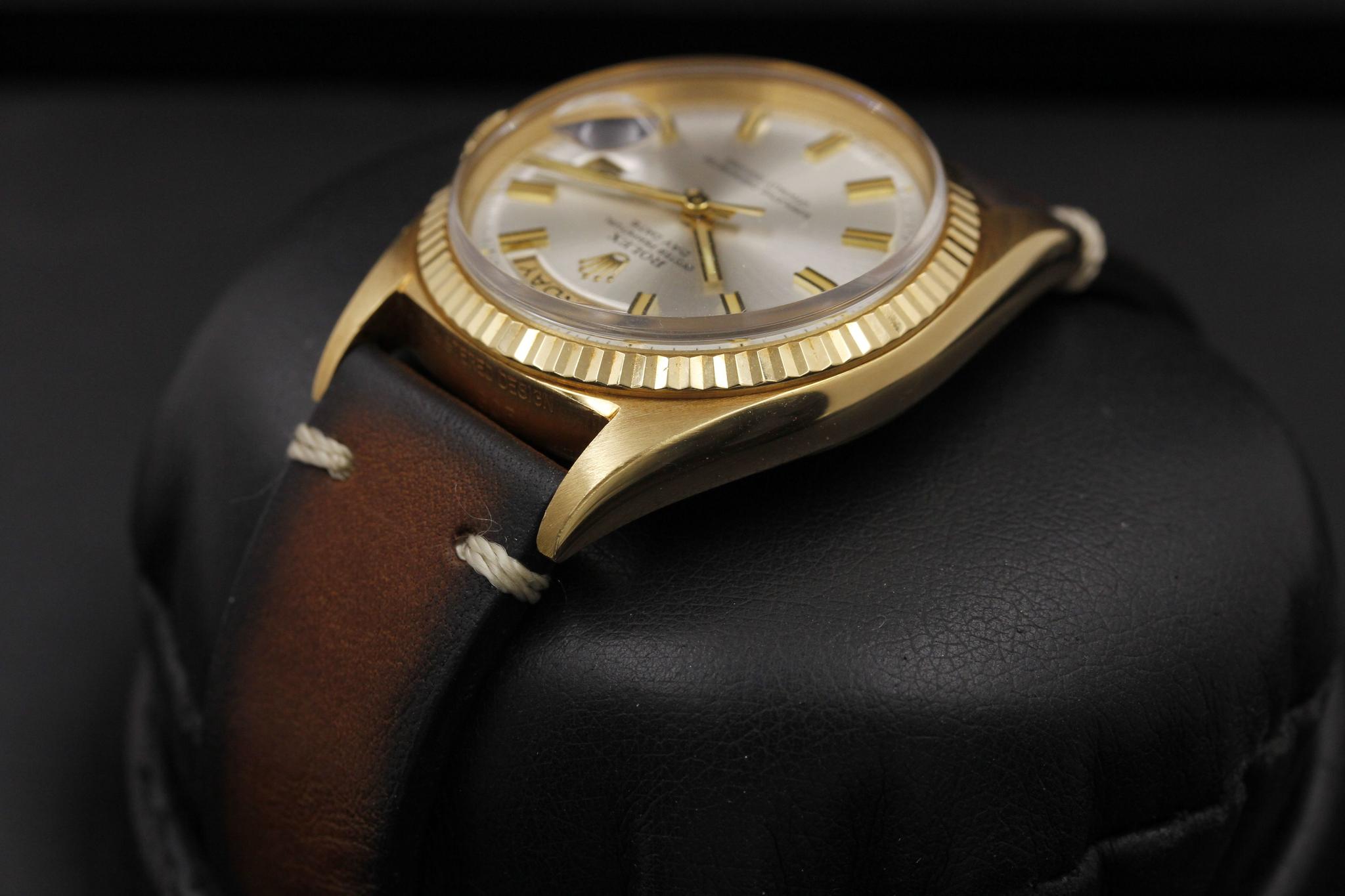 Watch Image 5