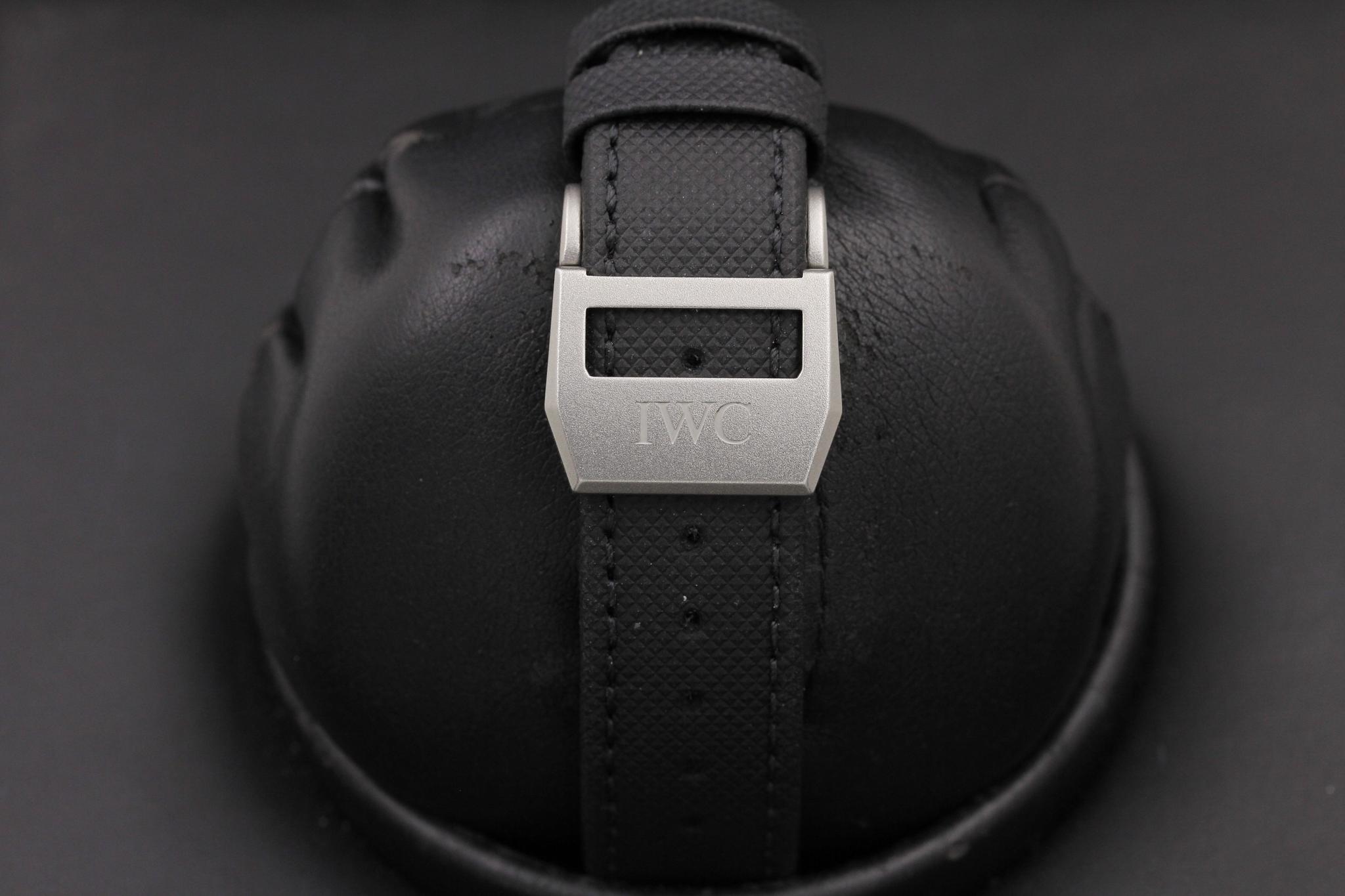 Watch Image 7