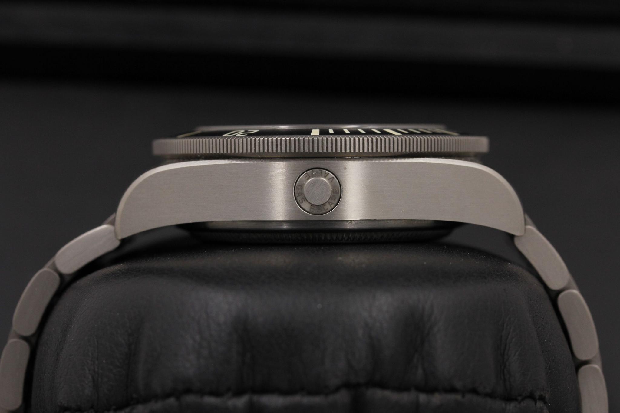 Watch Image 3