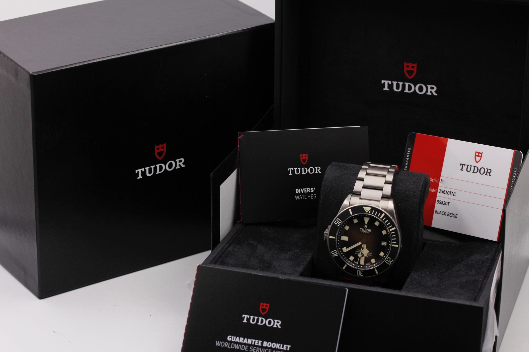 Watch Image 11