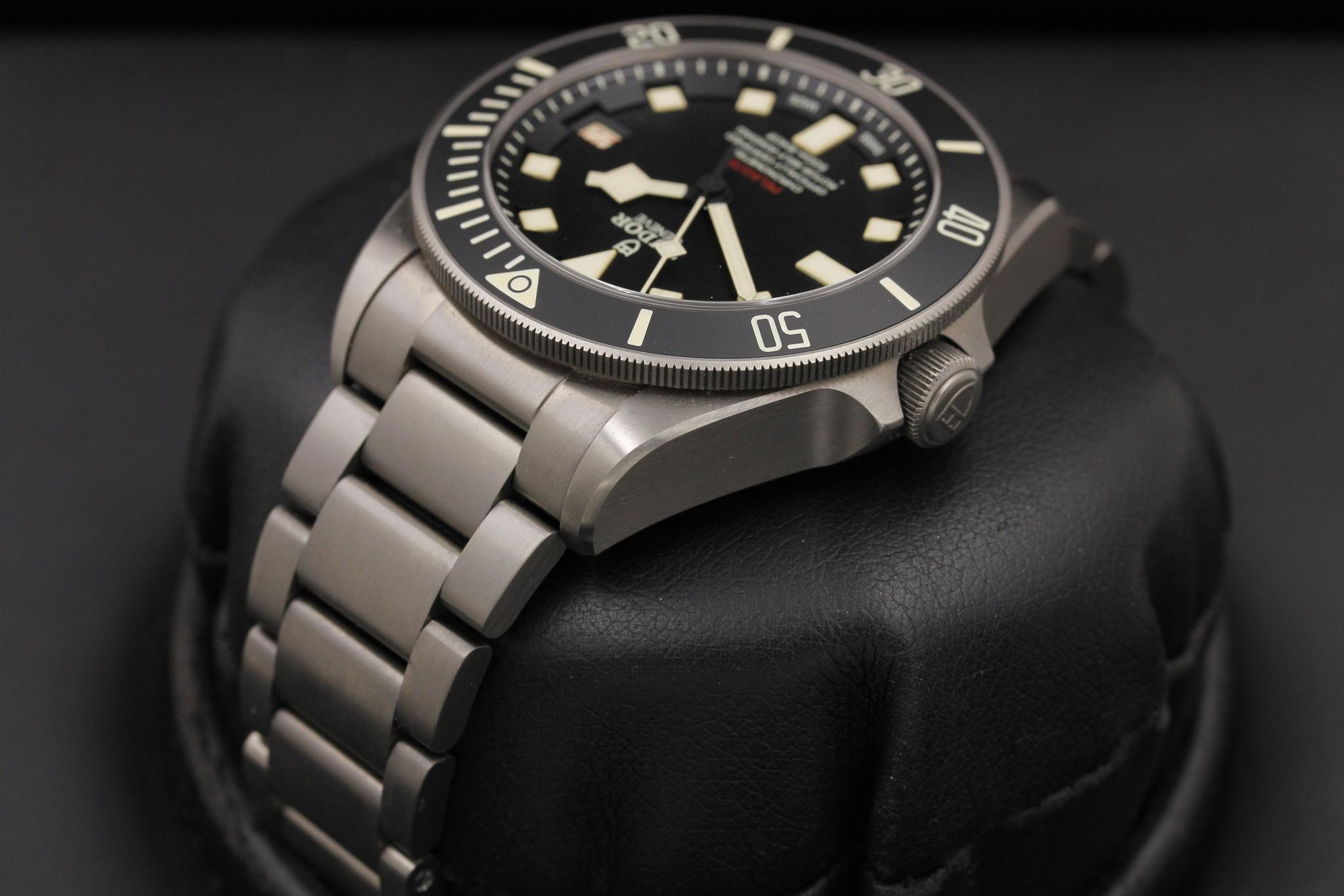 Watch Image 5