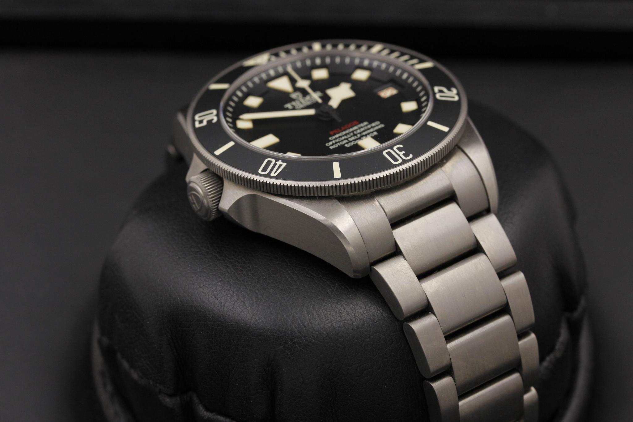 Watch Image 6