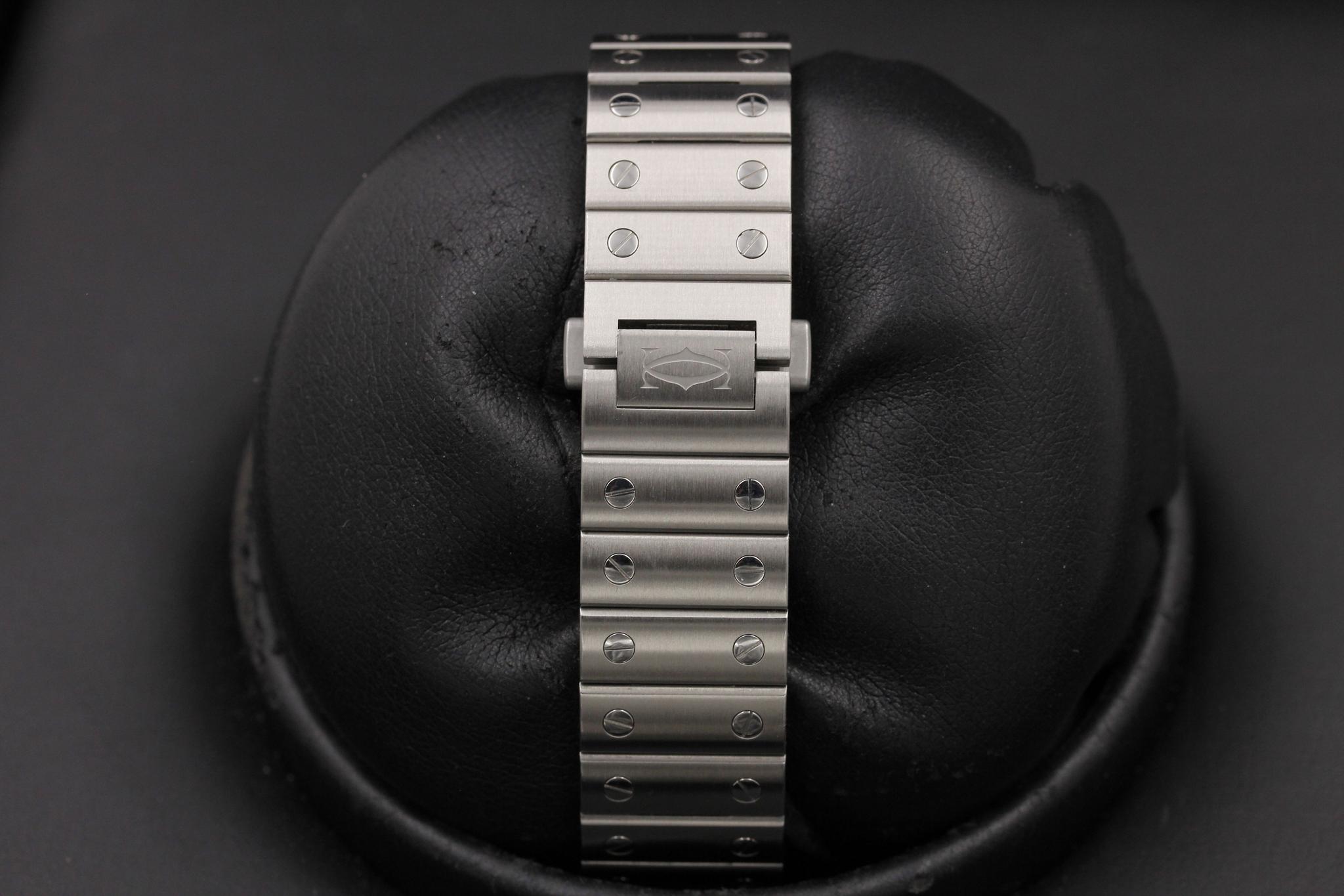 Watch Image 7