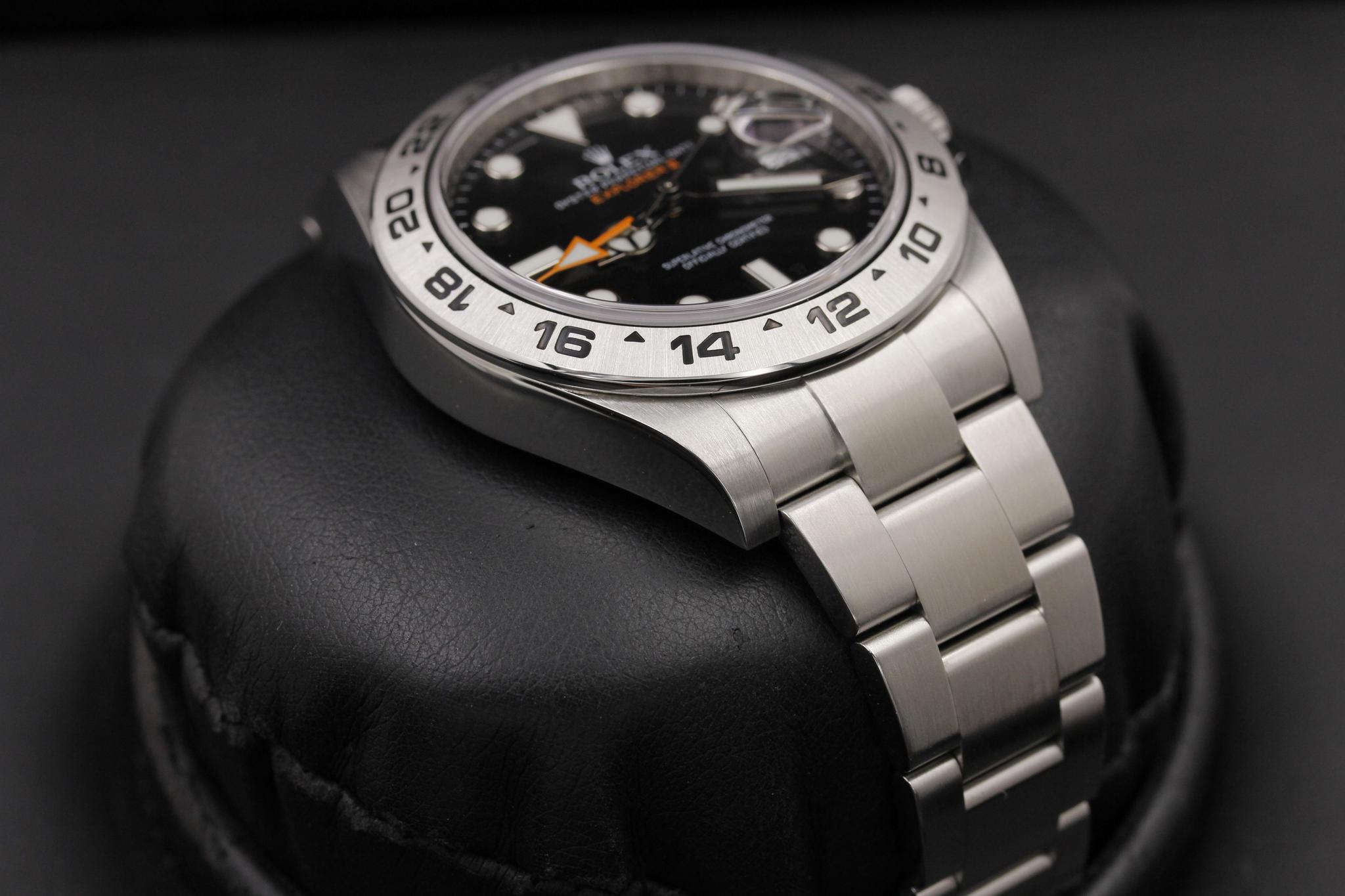 Watch Image 6