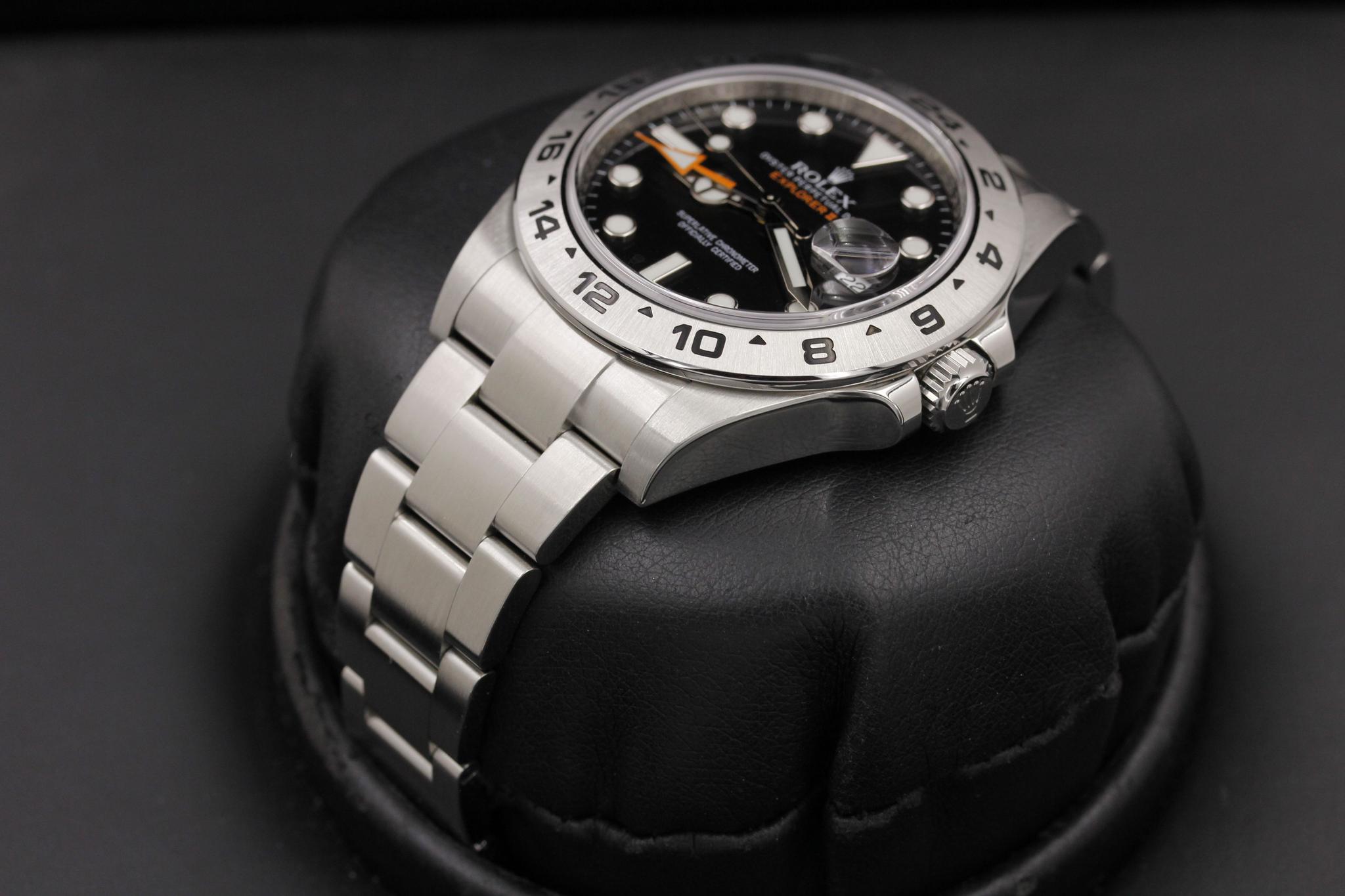 Watch Image 2