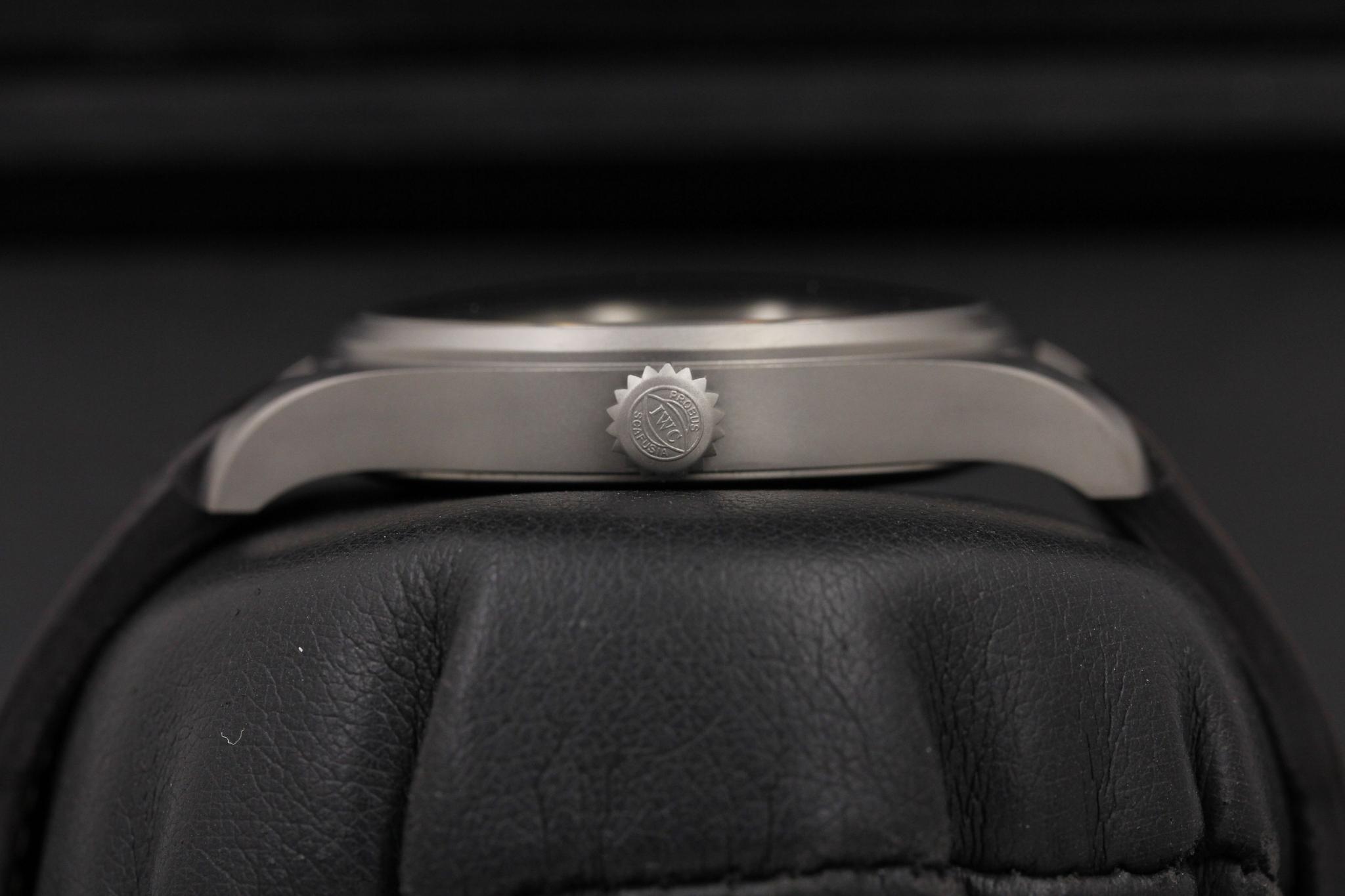 Watch Image 3
