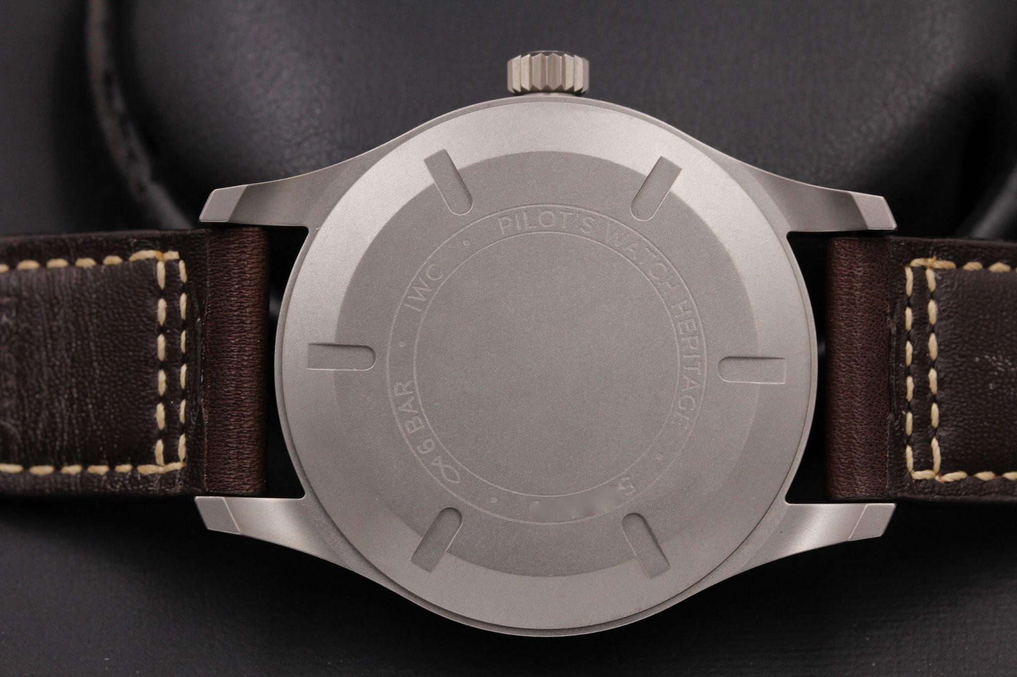 Watch Image 7