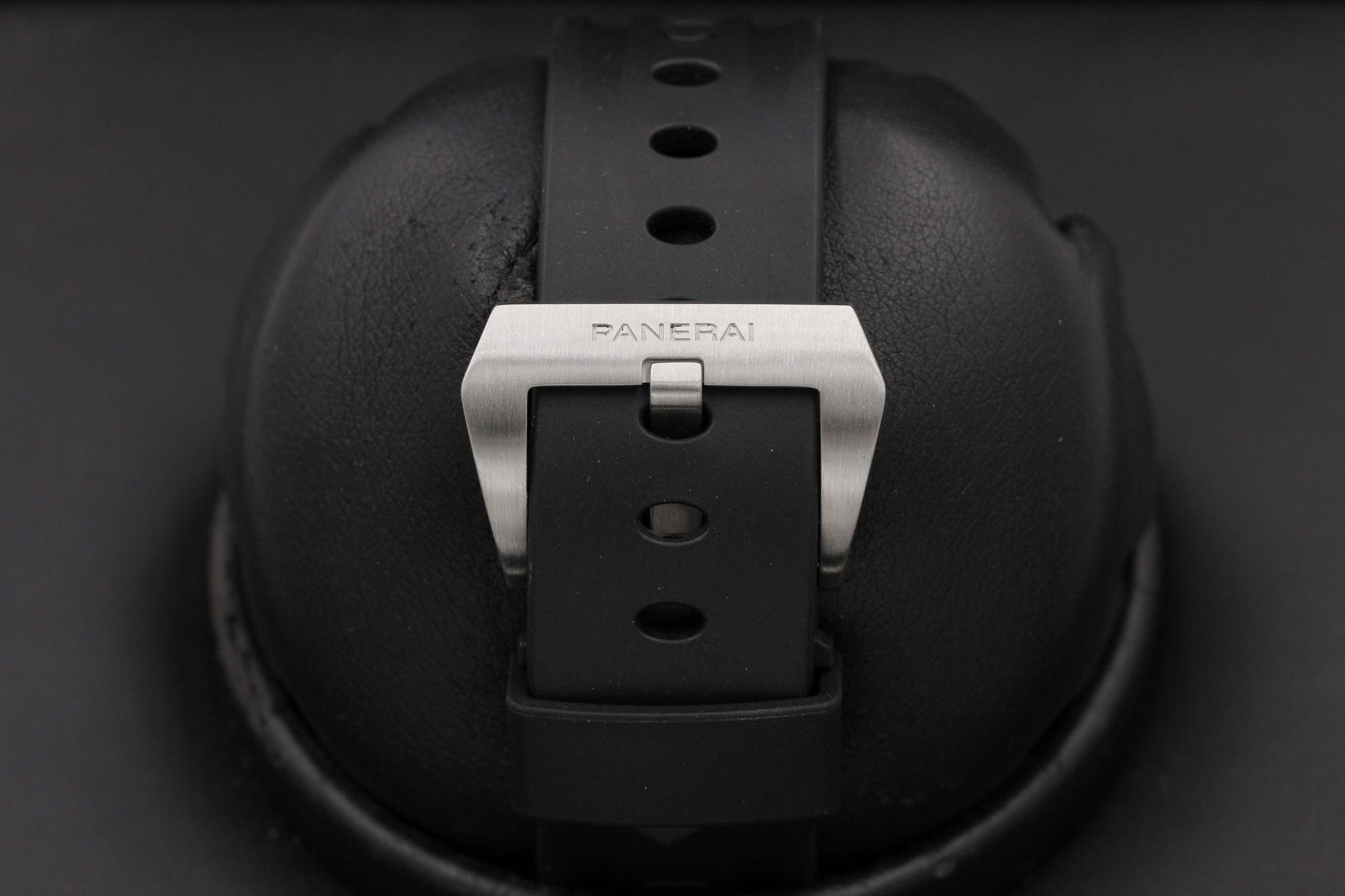 Watch Image 7