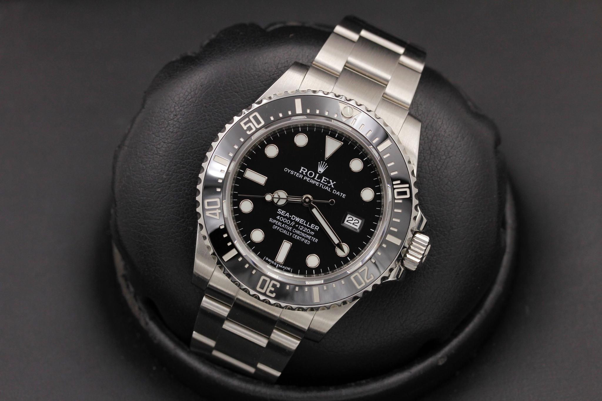 Watch Image 10