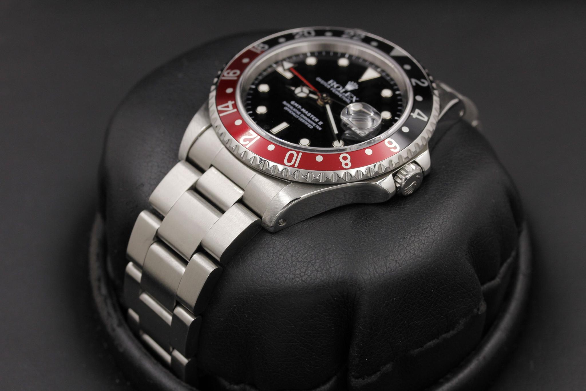 Watch Image 4