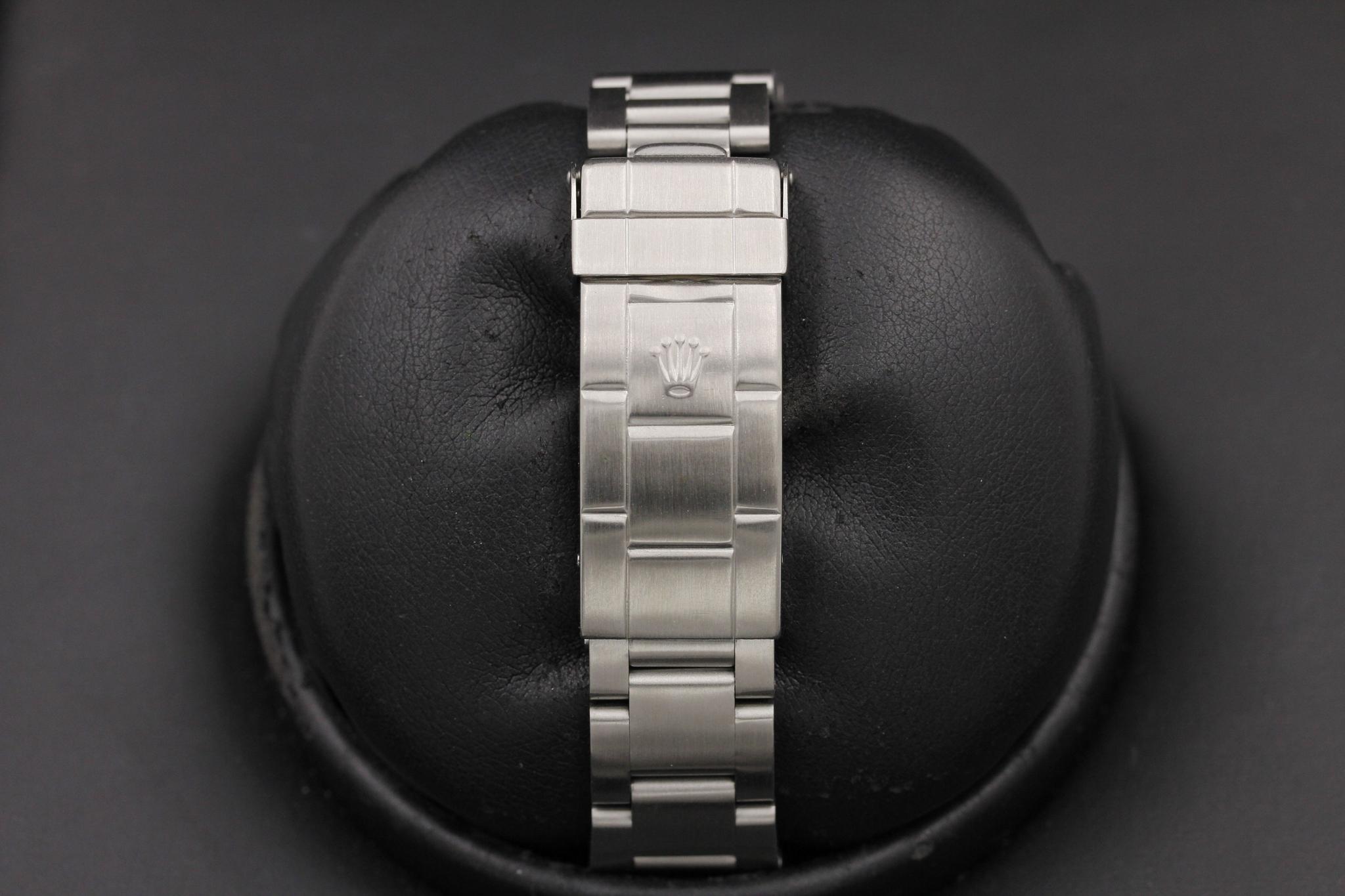 Watch Image 7
