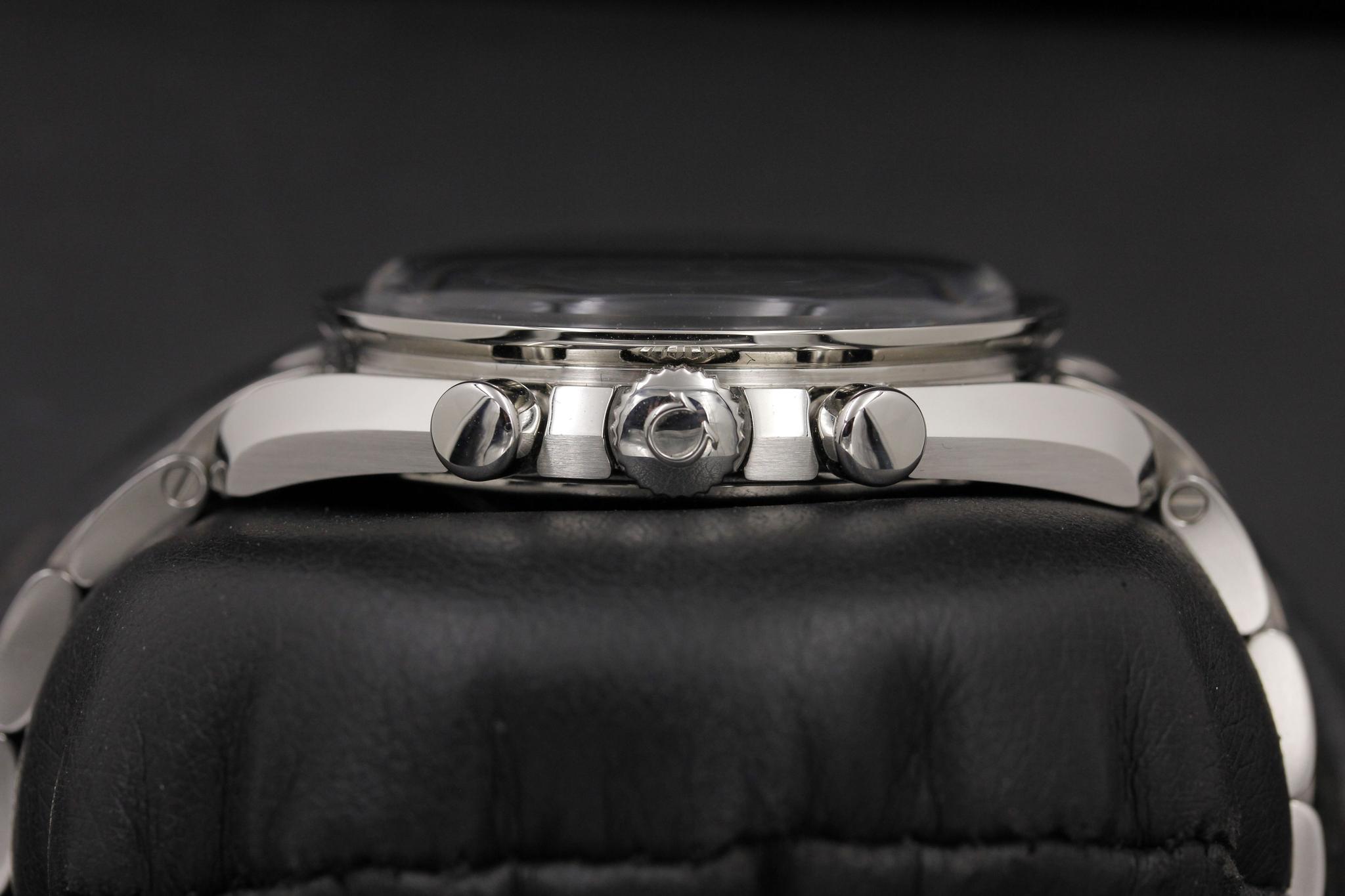 Watch Image 3