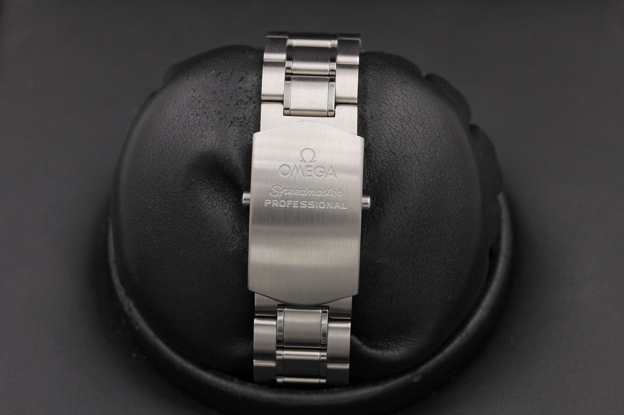 Watch Image 8
