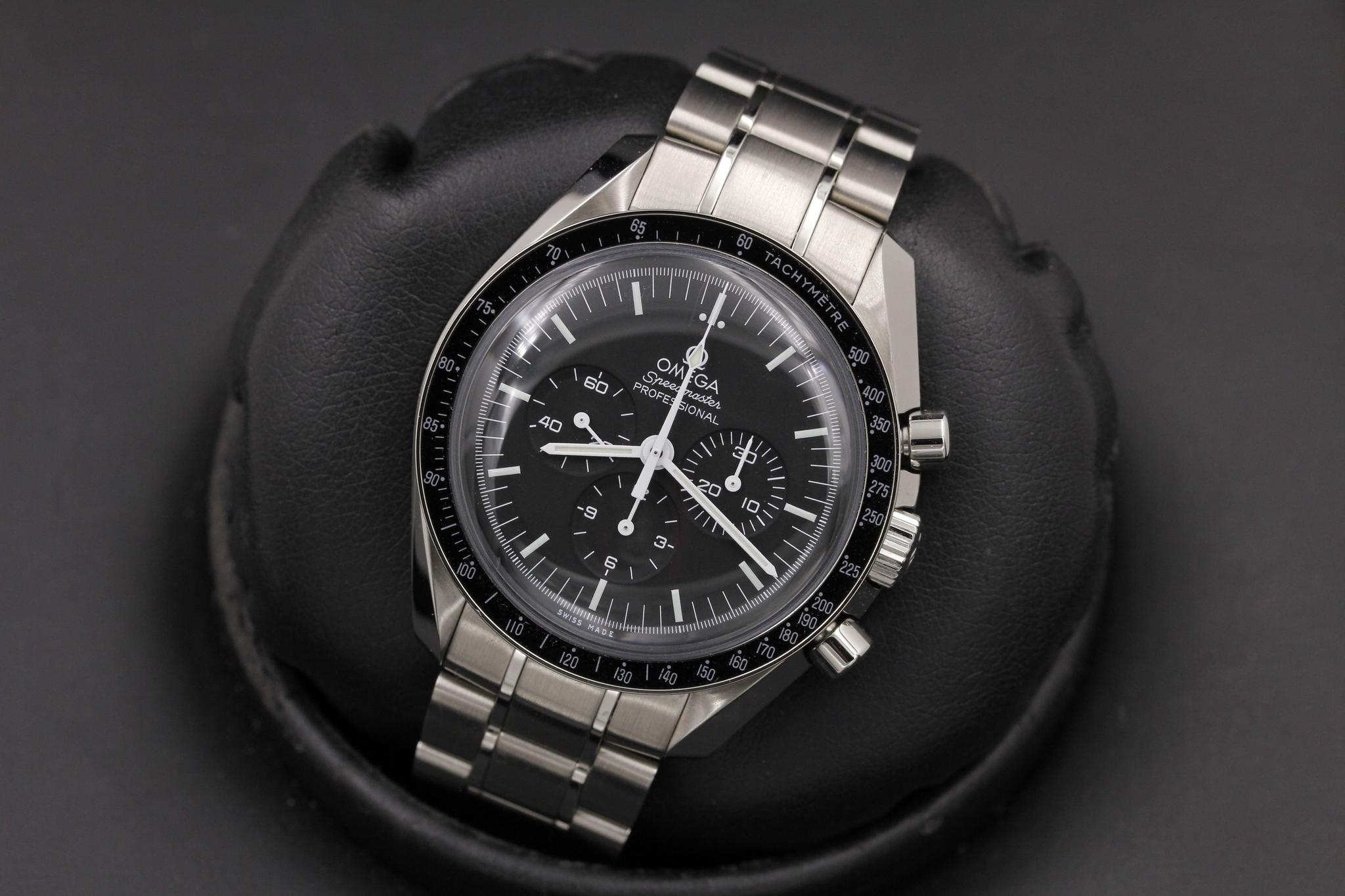 Watch Image 10