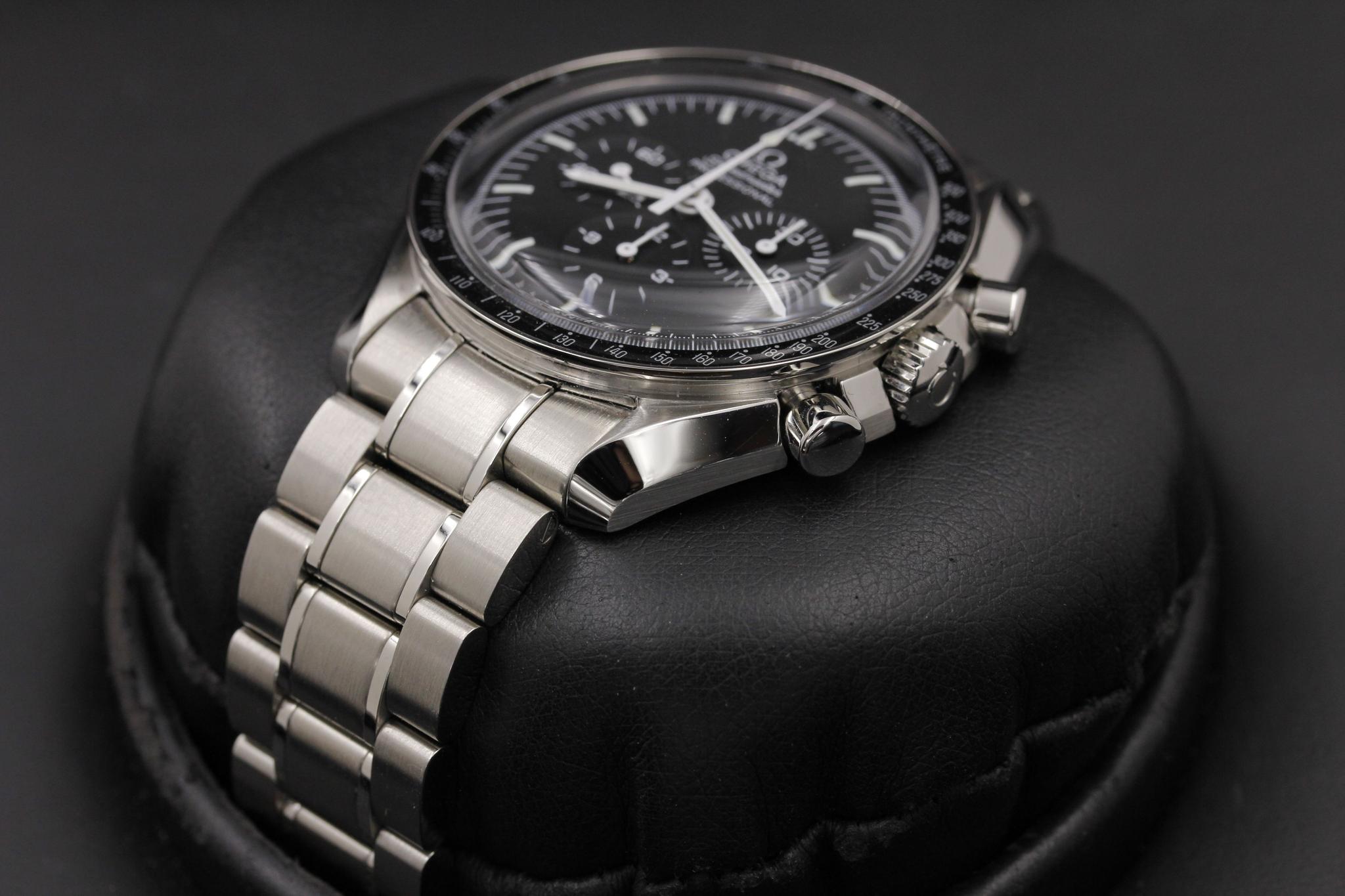 Watch Image 2