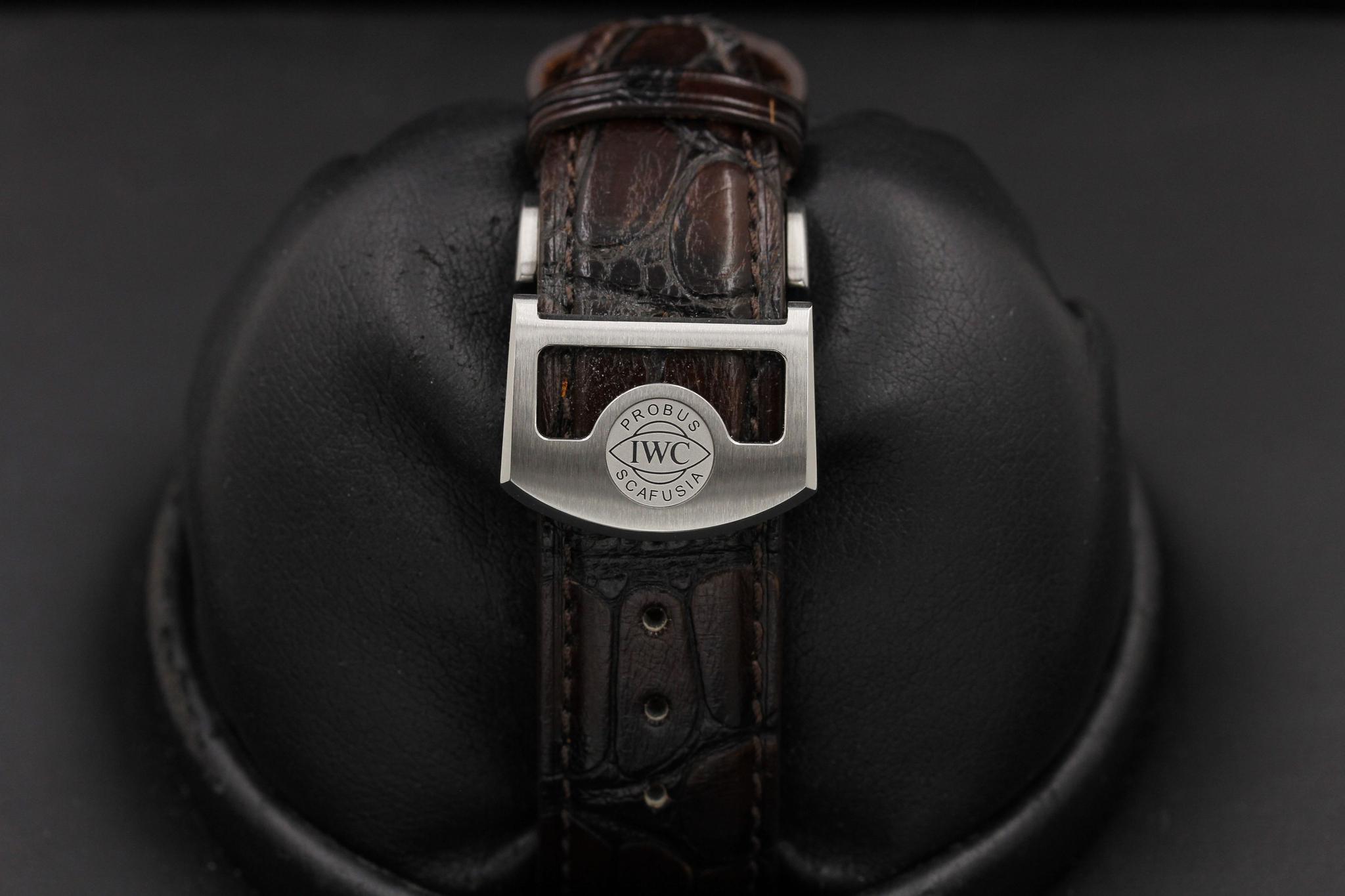 Watch Image 7
