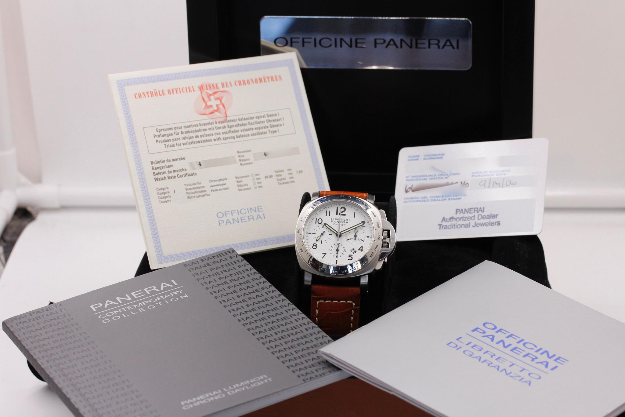 Watch Image 11