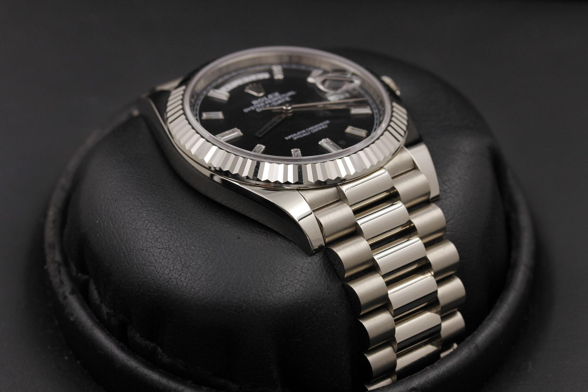 Watch Image 6