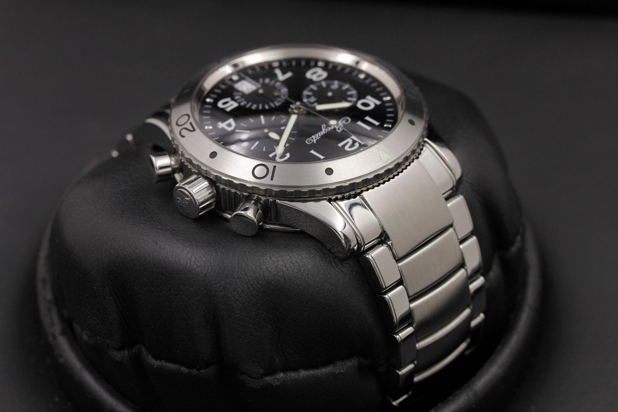 Watch Image 4