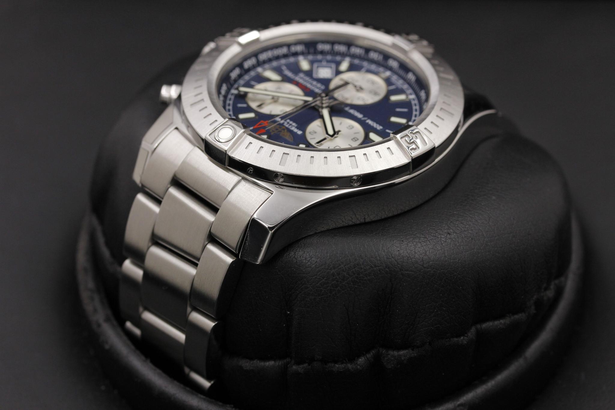 Watch Image 5