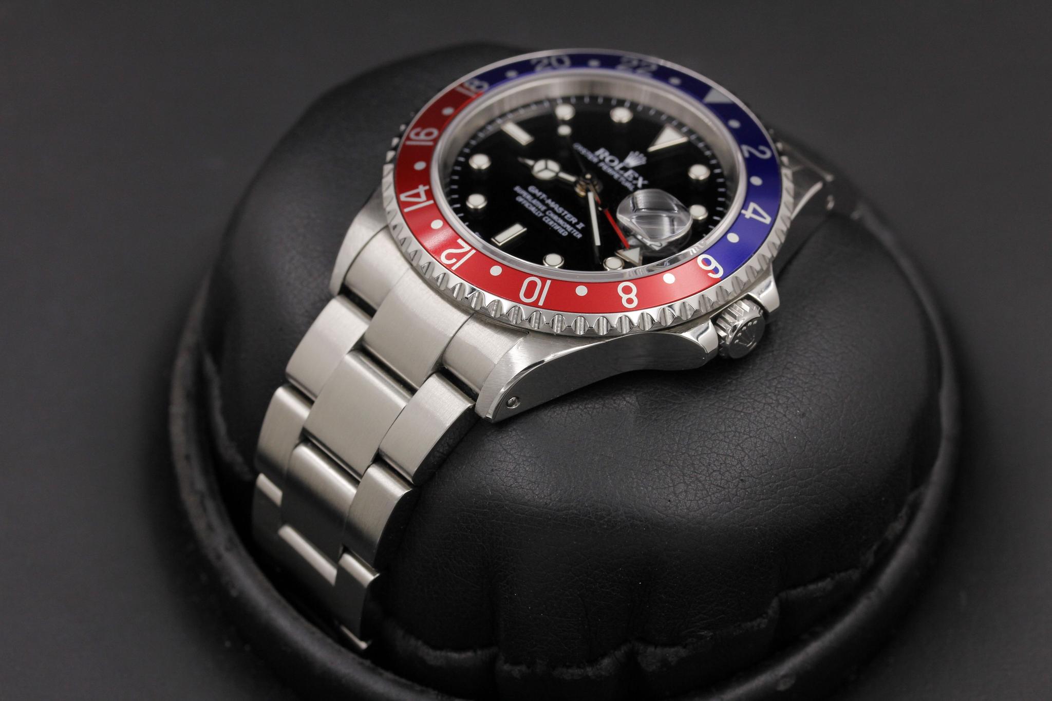 Watch Image 2