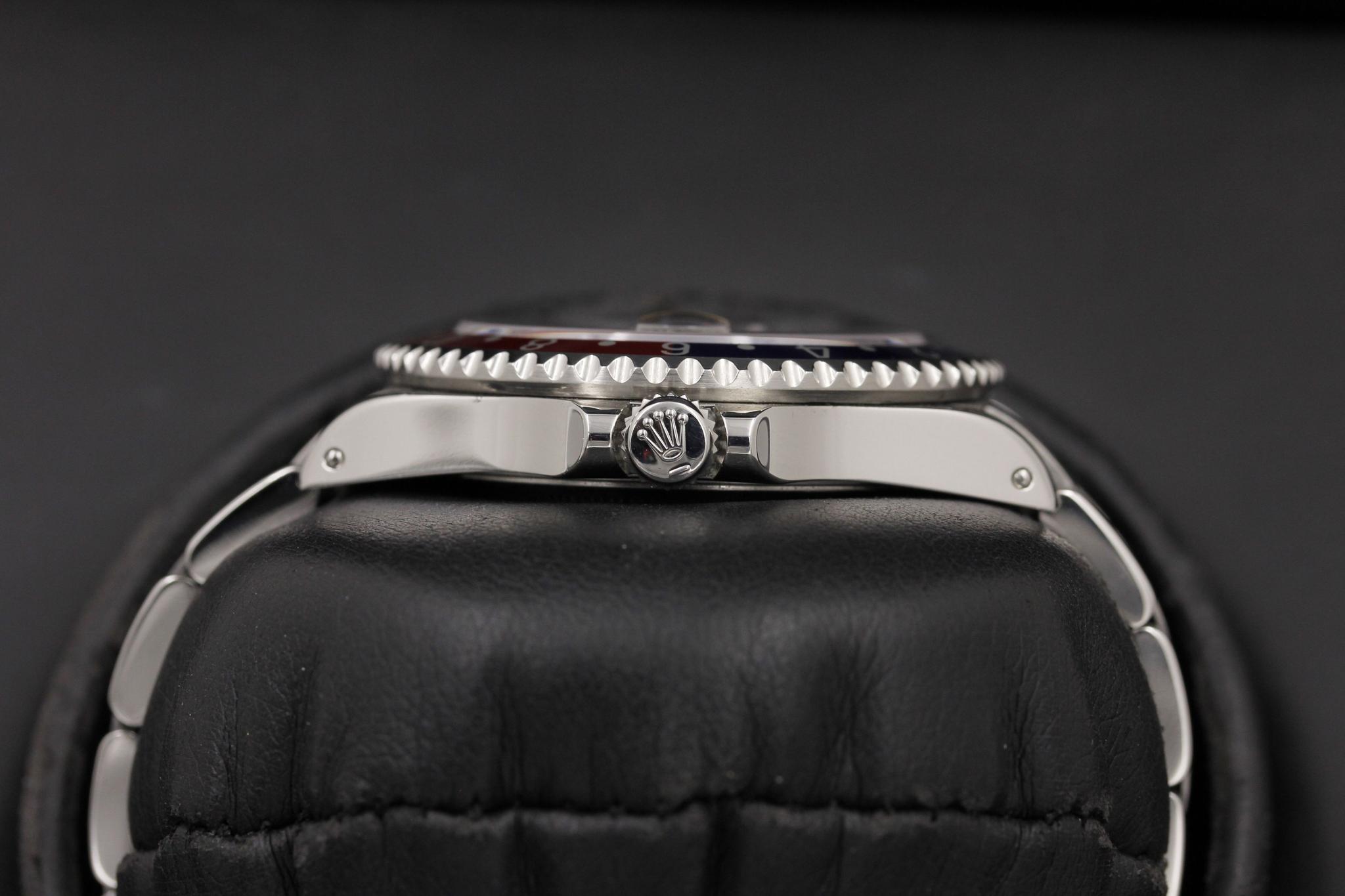 Watch Image 3