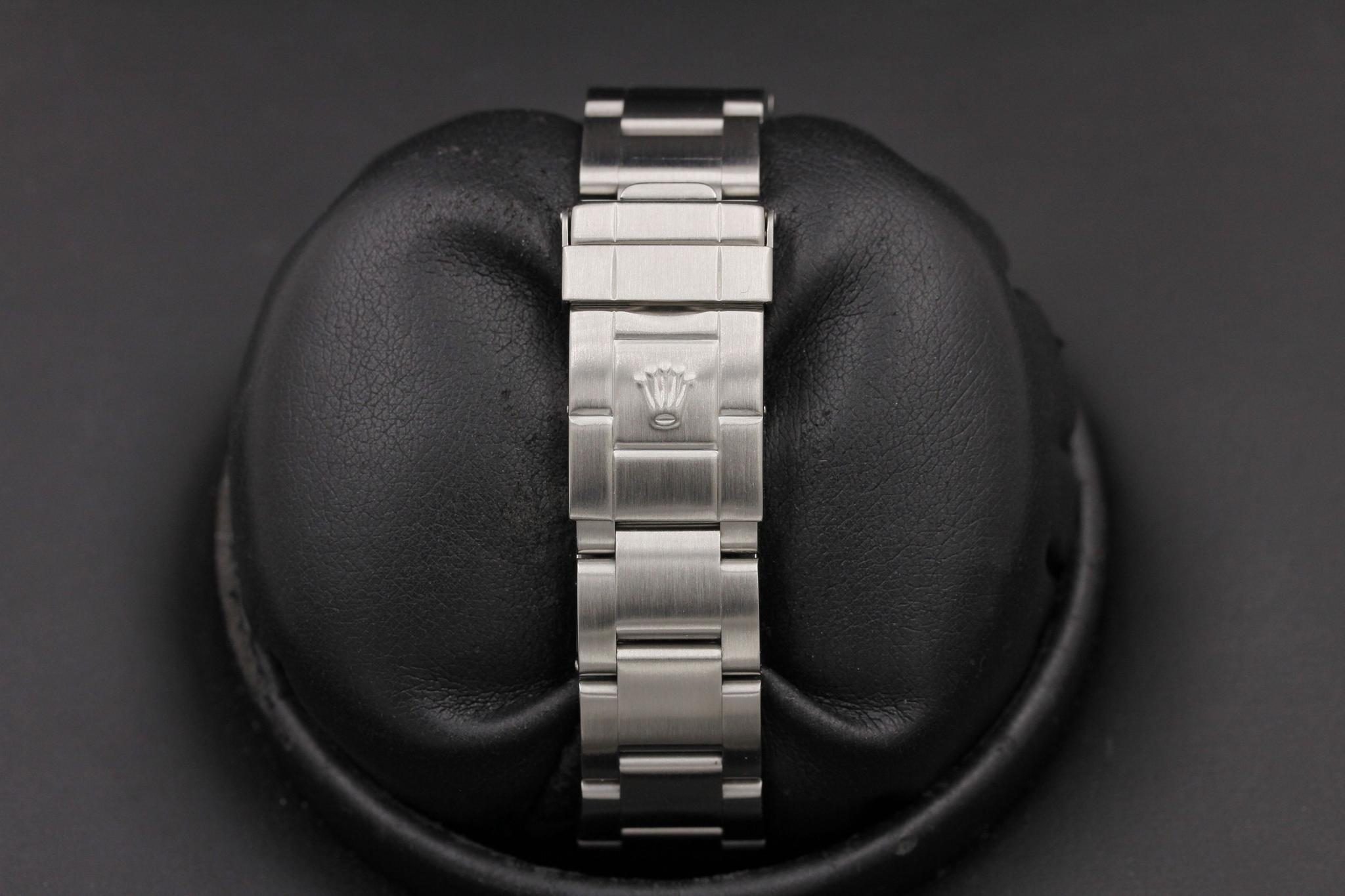 Watch Image 7