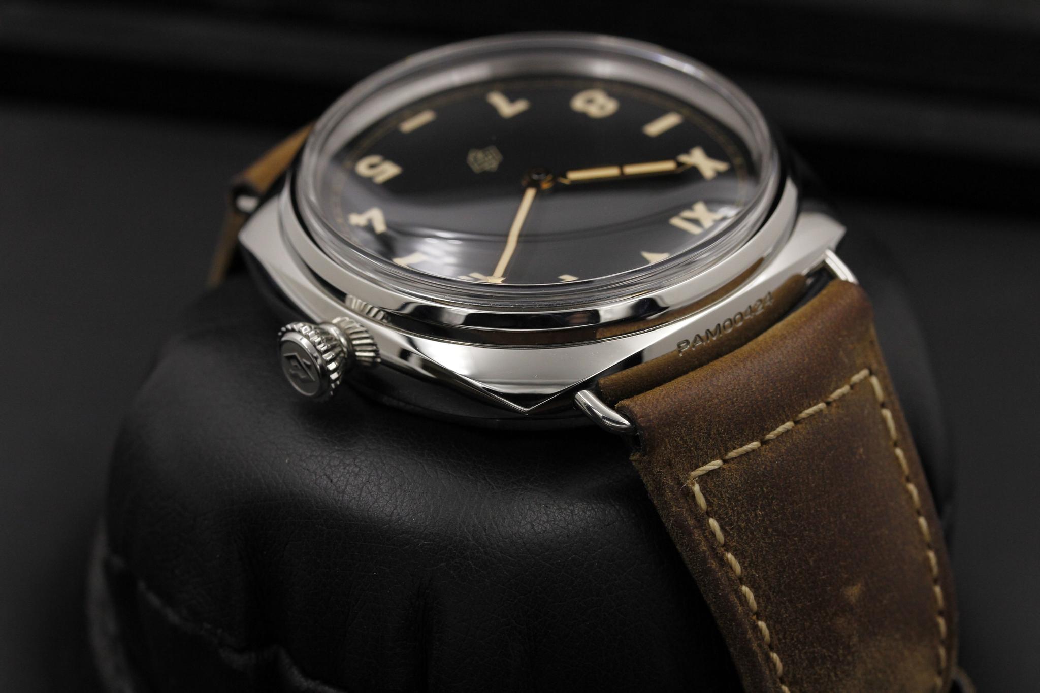 Watch Image 4