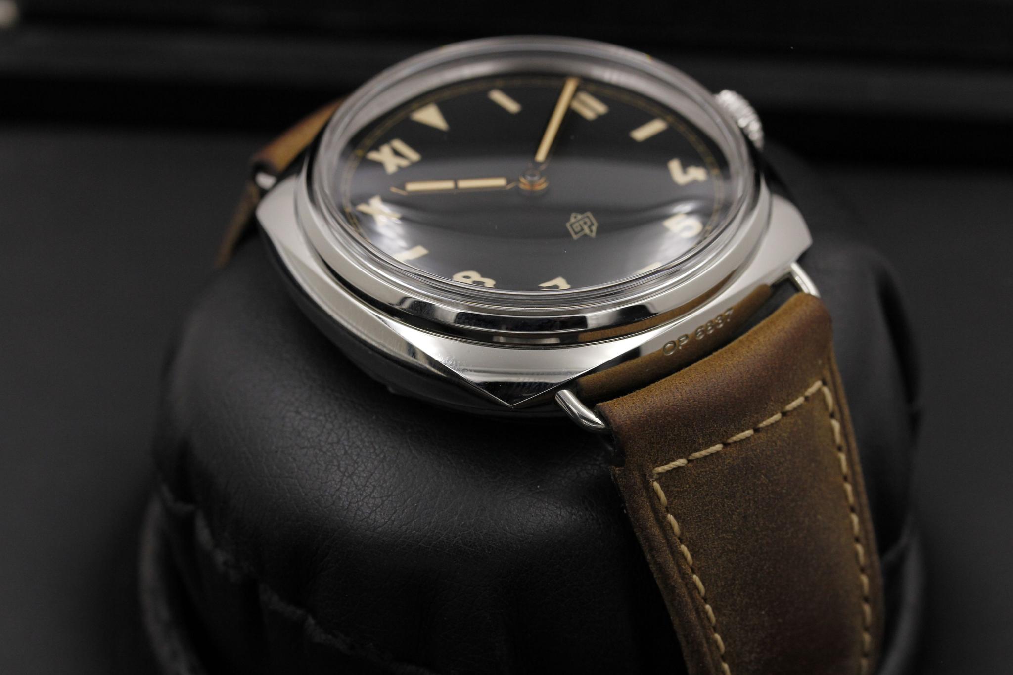 Watch Image 6
