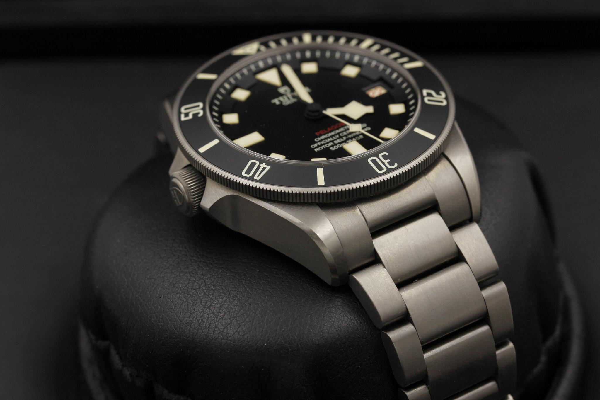 Watch Image 7