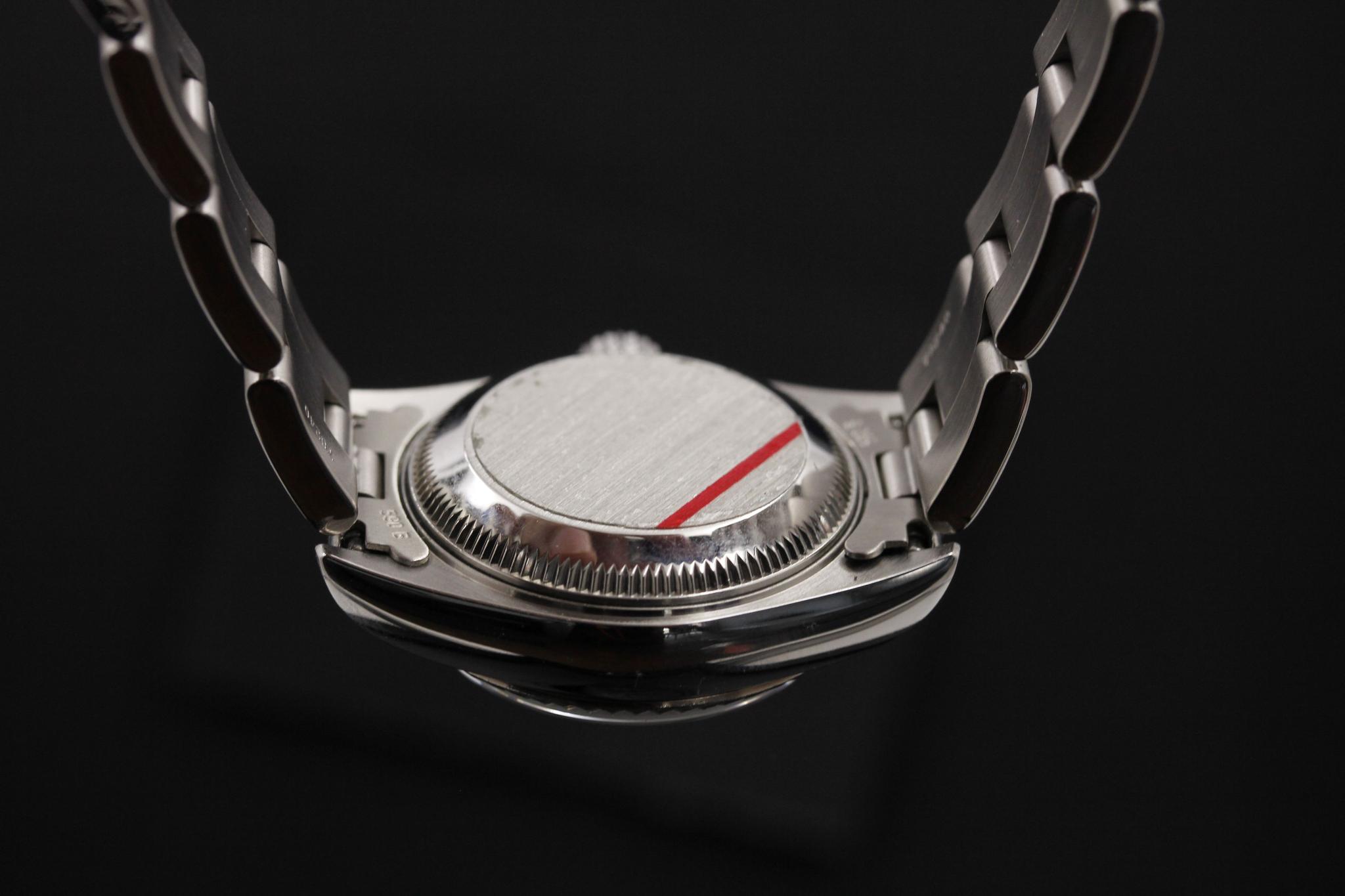 Watch Image 7