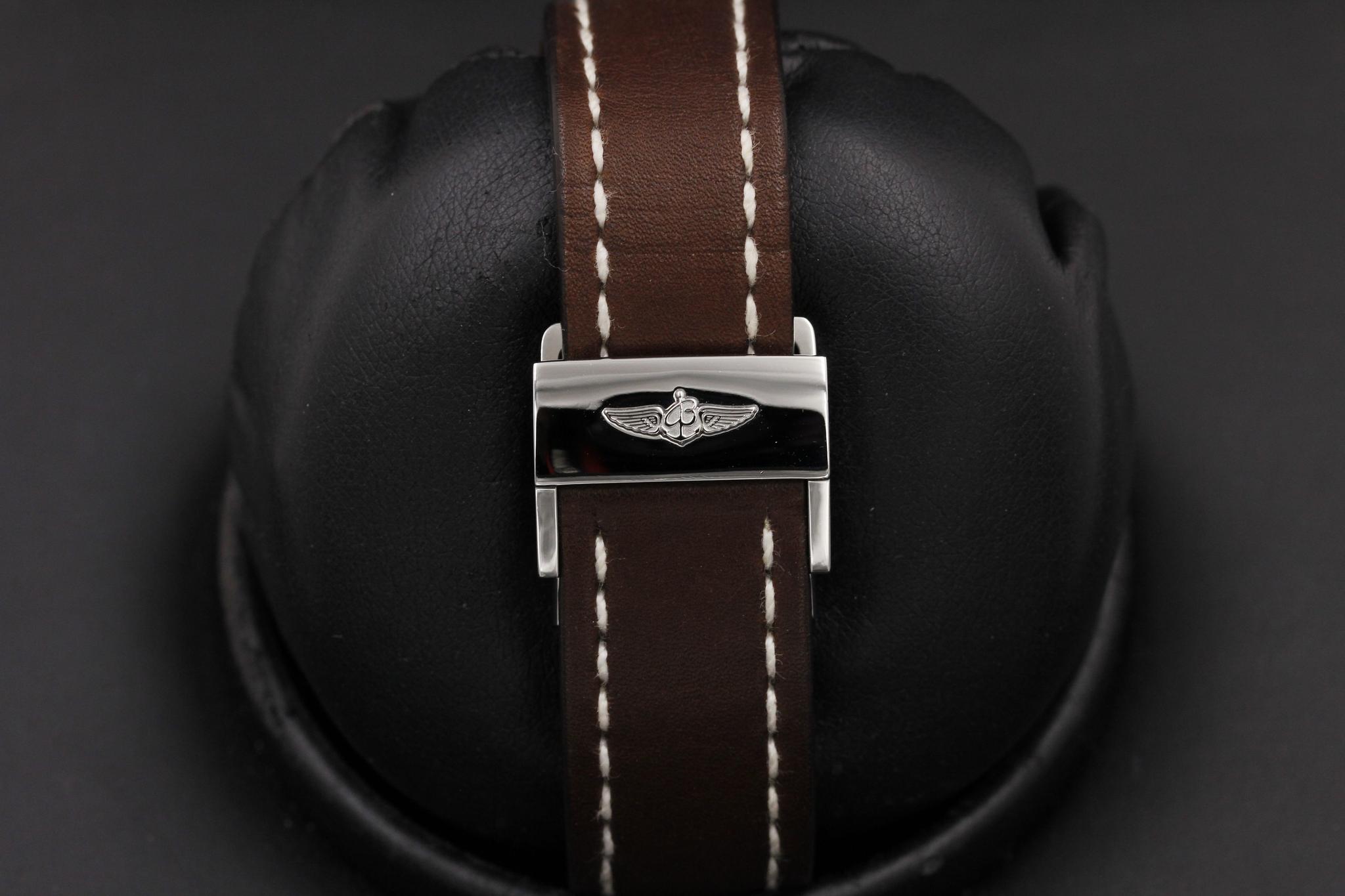 Watch Image 8
