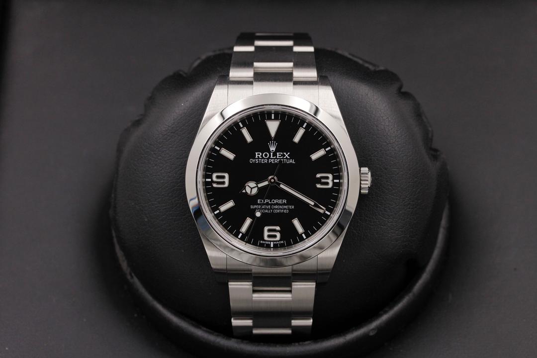 Rolex Explorer I 214270