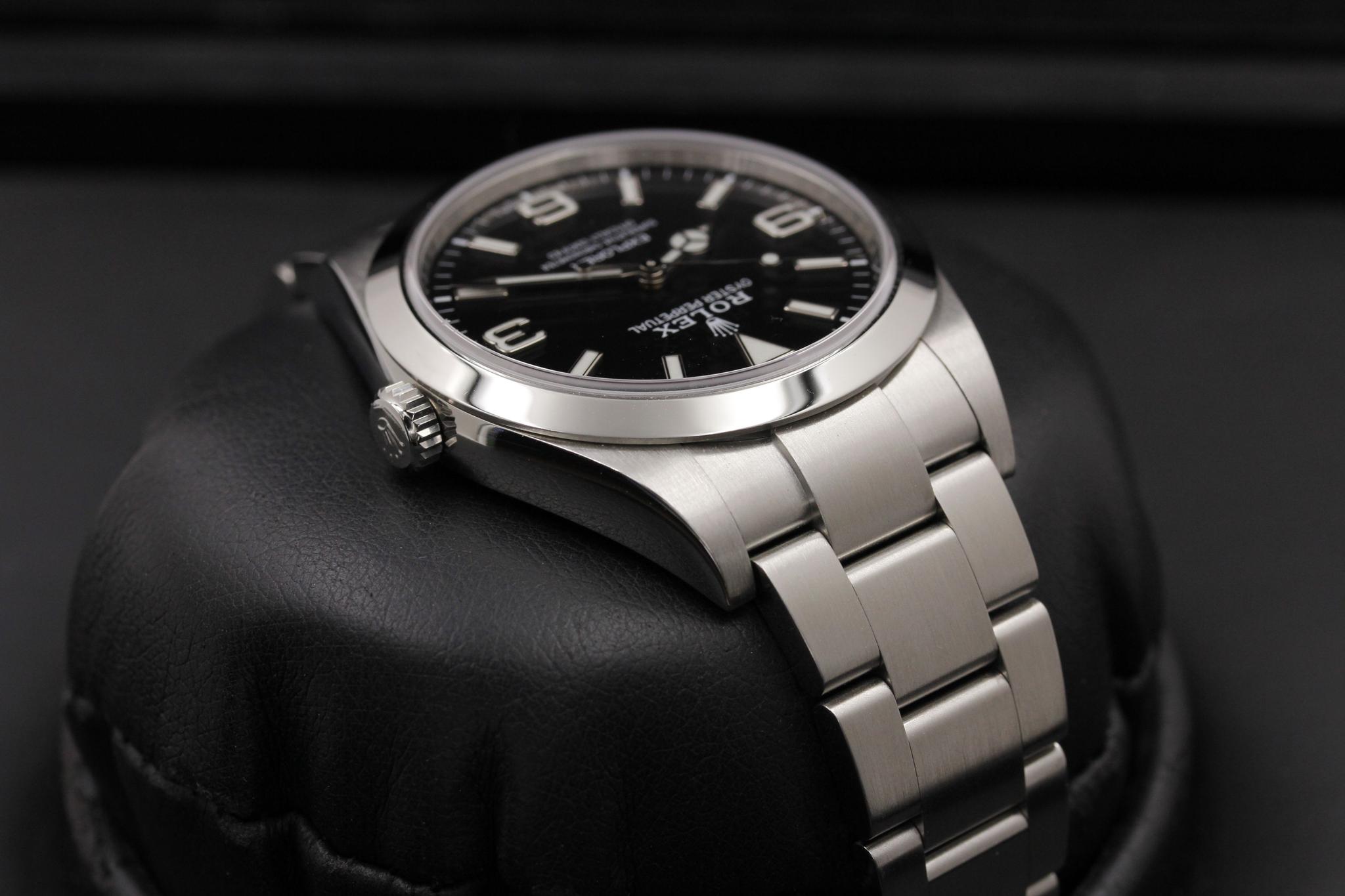 Watch Image 4