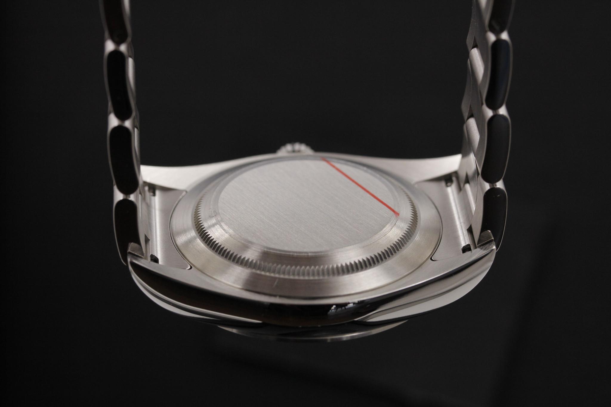 Watch Image 8