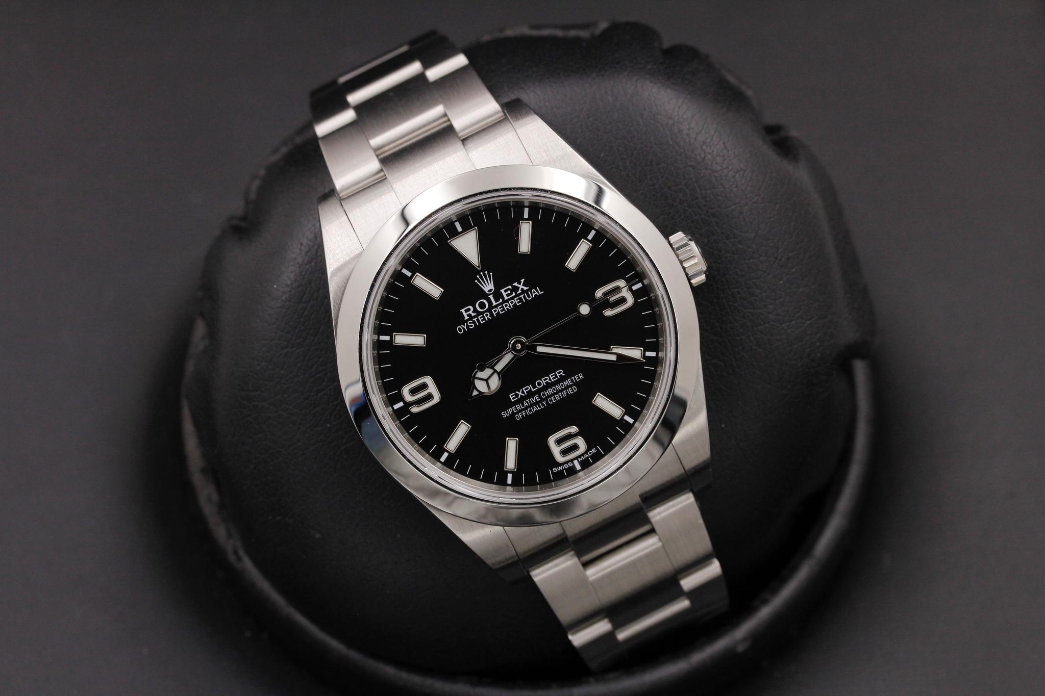 Watch Image 10