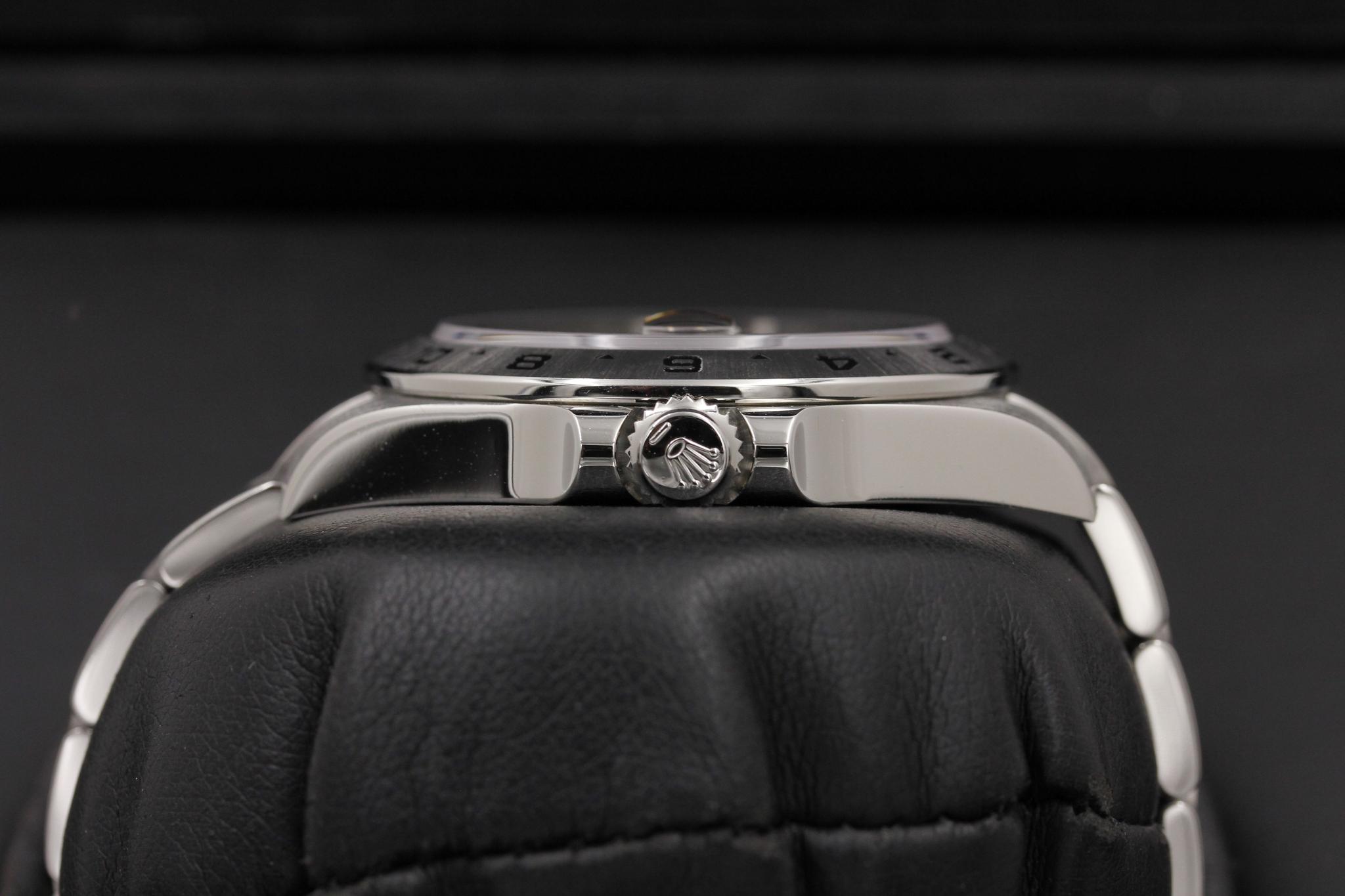Watch Image 3