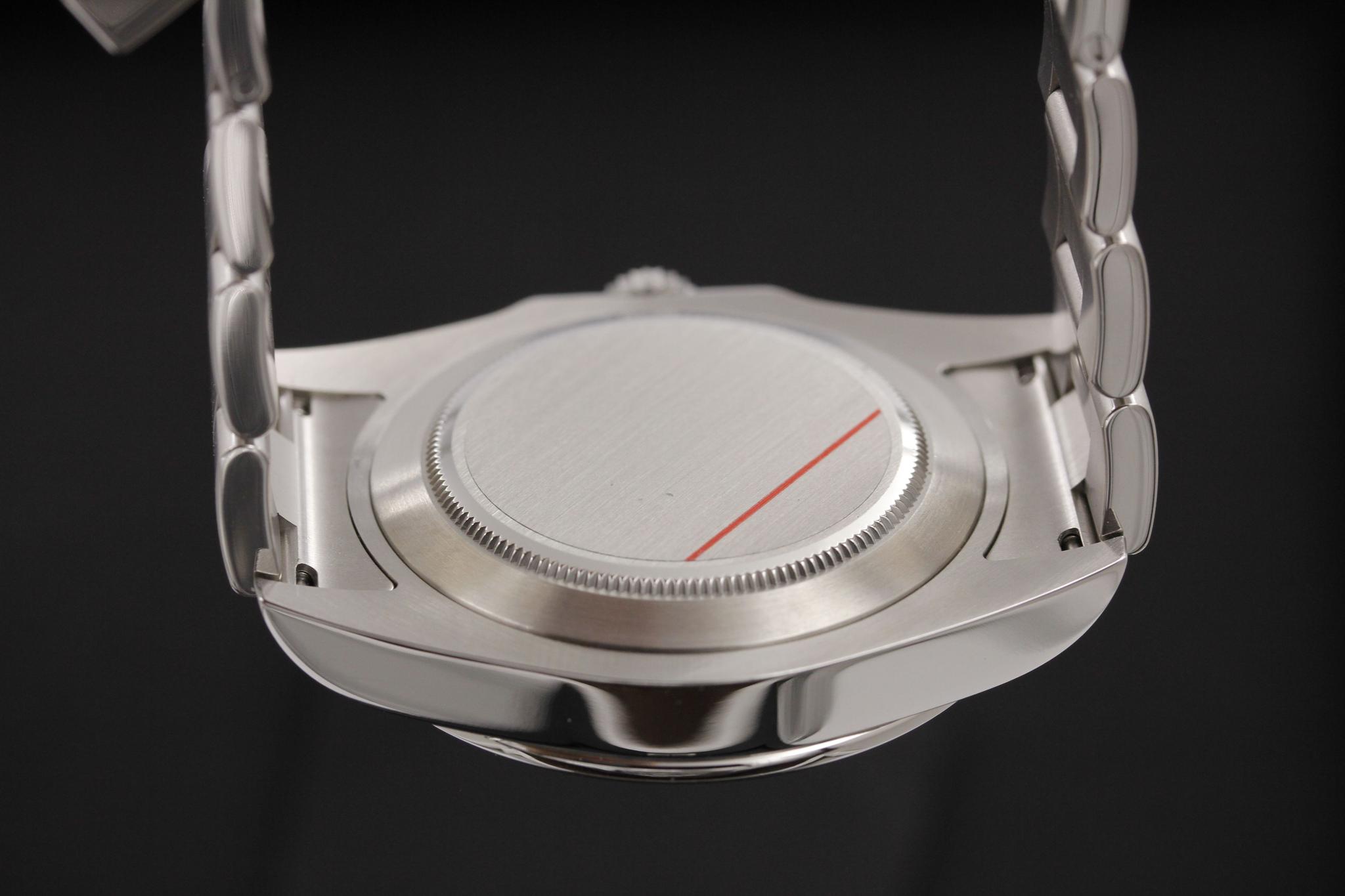 Watch Image 7