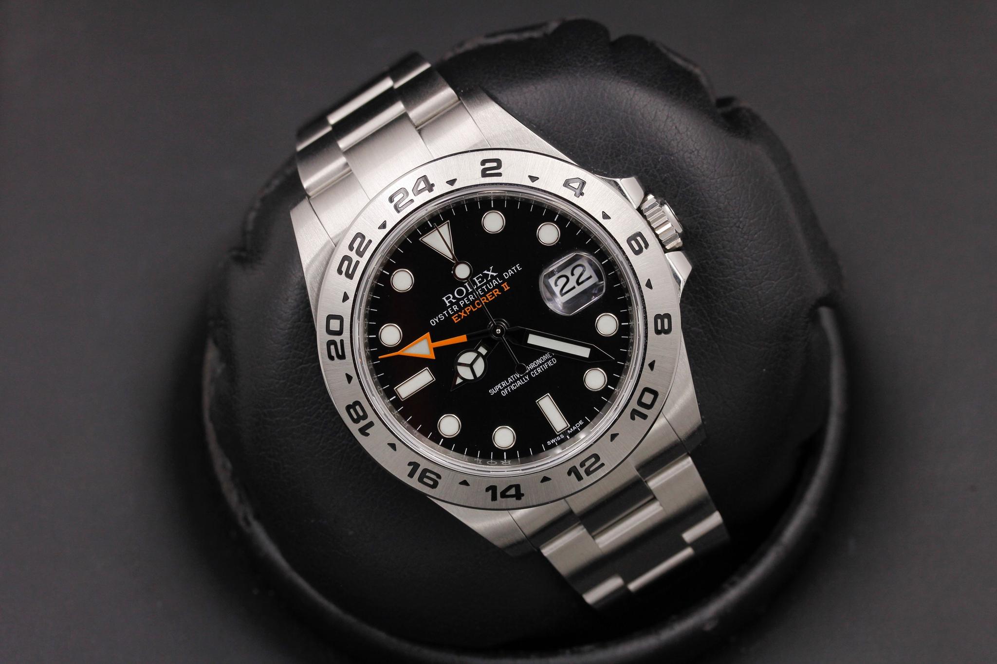 Watch Image 9