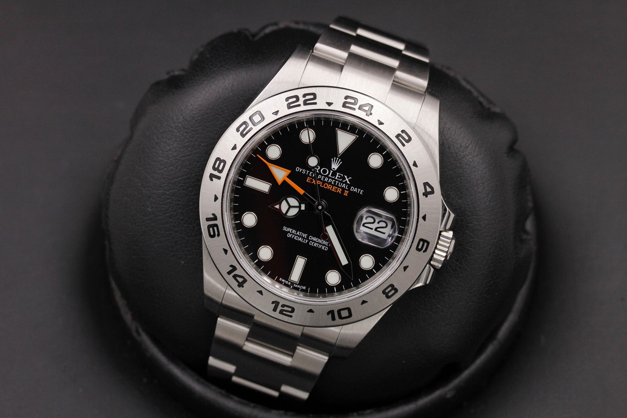 Watch Image 10