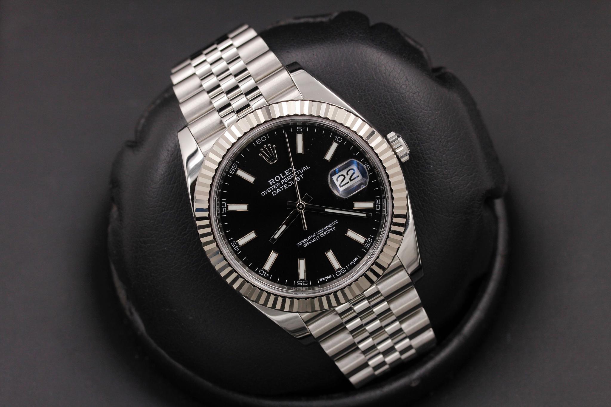 Watch Image 9