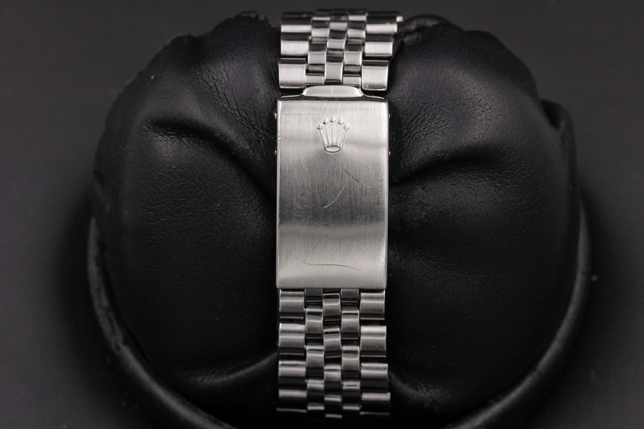 Watch Image 8