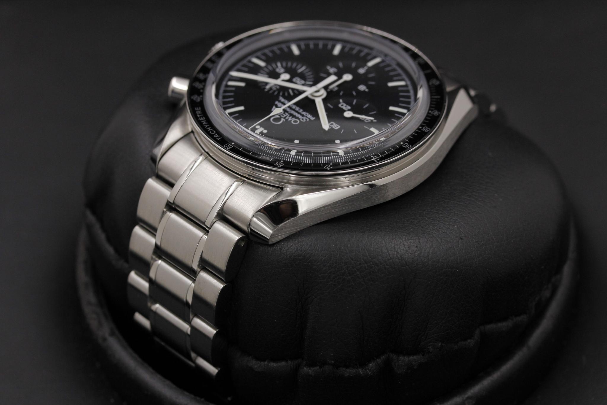 Watch Image 5